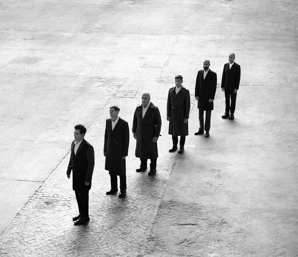 Pogodzić się z życiem i tym, co nieuniknione. Rammstein „Zeit” – recenzja Tomasza Wybranowskiego w „Cieniach w jaskini”.