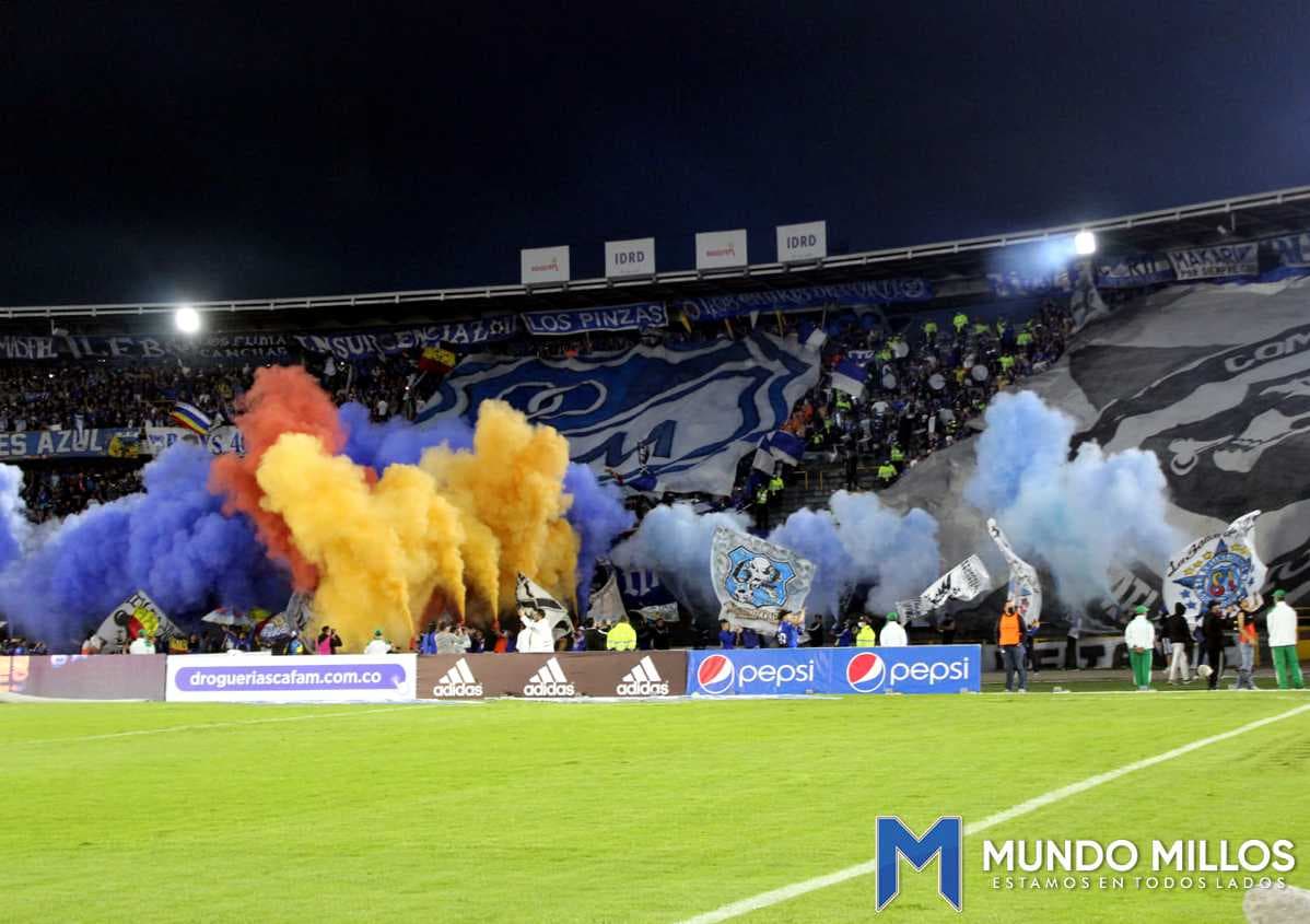 Na trybunach stadionów Kolumbii / En las tribunas de los estadios de Colombia