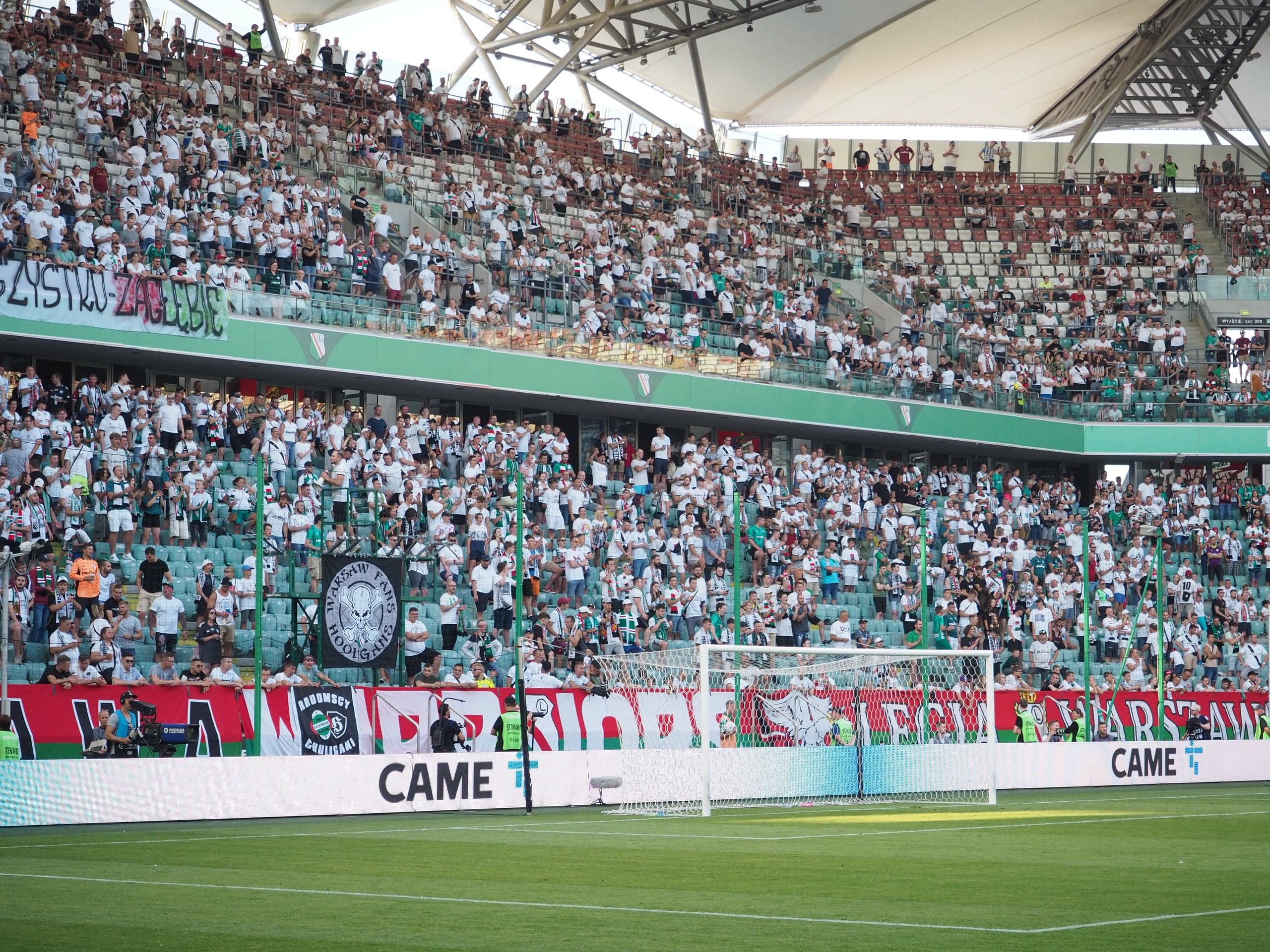 Porozmawiajmy o Sporcie: Legia vs Lech, fatalna kontuzja piłkarza Radomiaka i siatkarze na granicy wytrzymałości