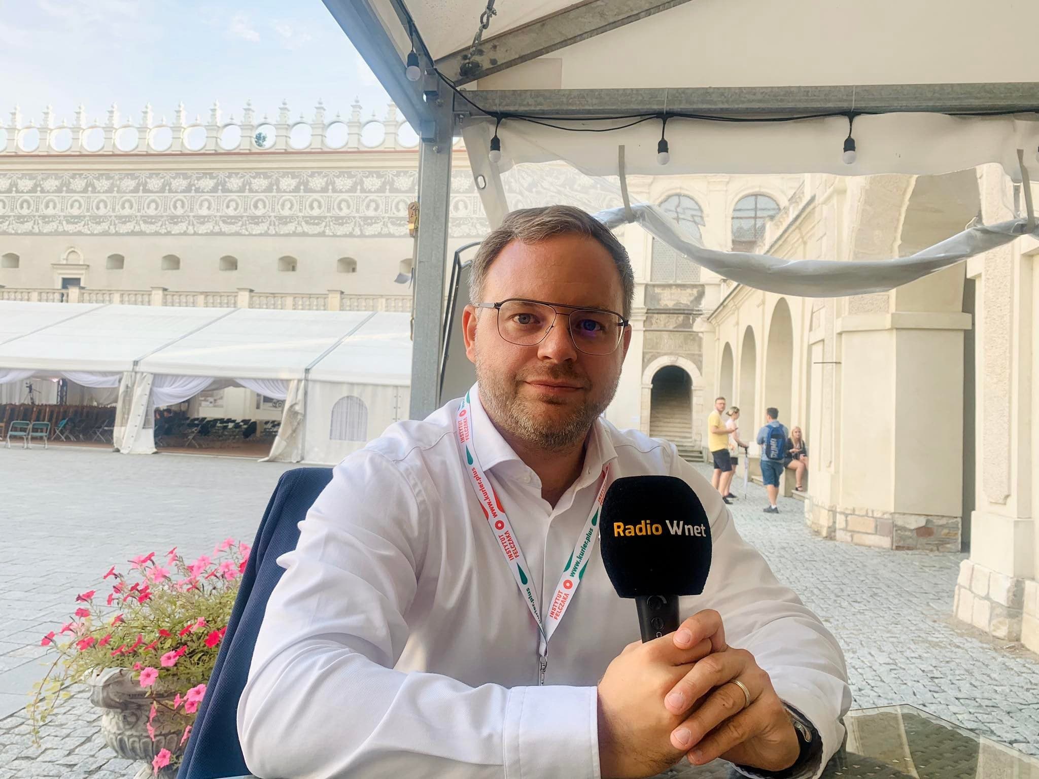 Balazs Orban: Węgry chcą rozmów pokojowych między Rosją a Ukrainą. Dostawy broni nie służą pokojowi