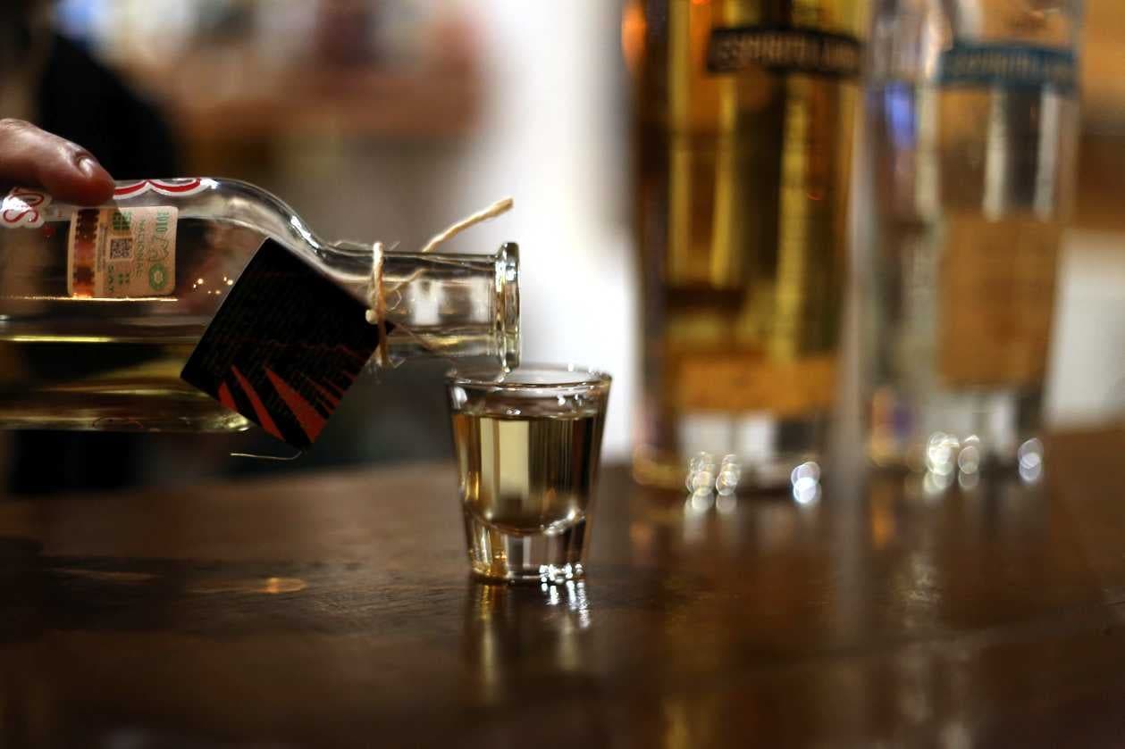 Alkoholowe inspiracje w muzyce latynoskiej