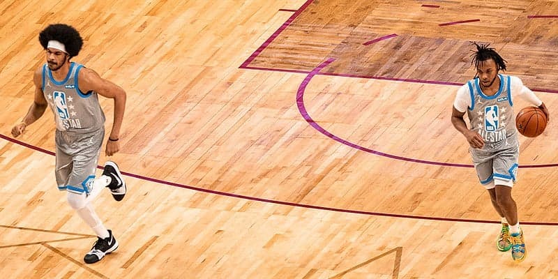 Porozmawiajmy o sporcie – Wojciech Michałowicz – 23.10.2022 r. – historia i teraźniejszość NBA