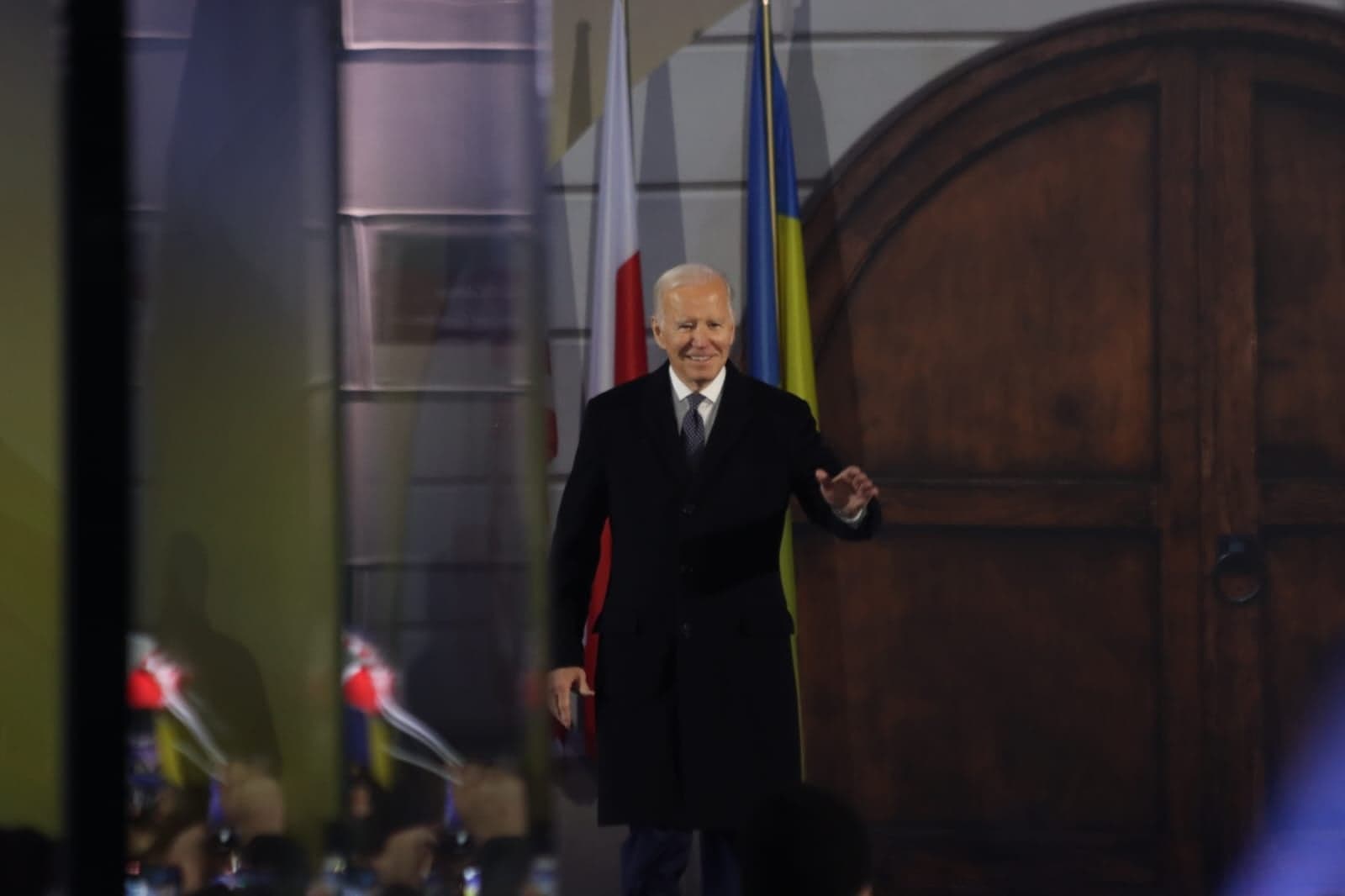 Joe Biden: rok po pełnoskalowej napaści Rosji na Ukrainę wiemy, że jesteśmy silni. Rosja poniesie karę za swoje zbrodnie