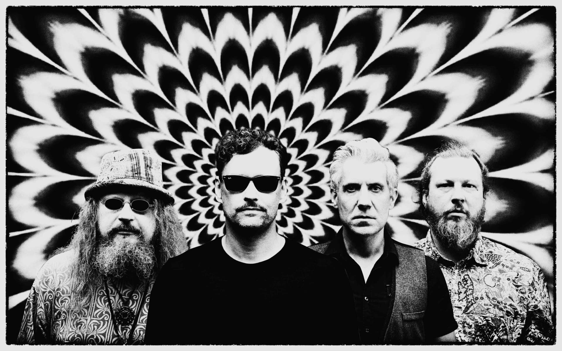 Oranżadowe „psychodelicje” ze szczyptą mroku. „Karma Tango” – polski album marca sieci Radia Wnet. Tomasz Wybranowski