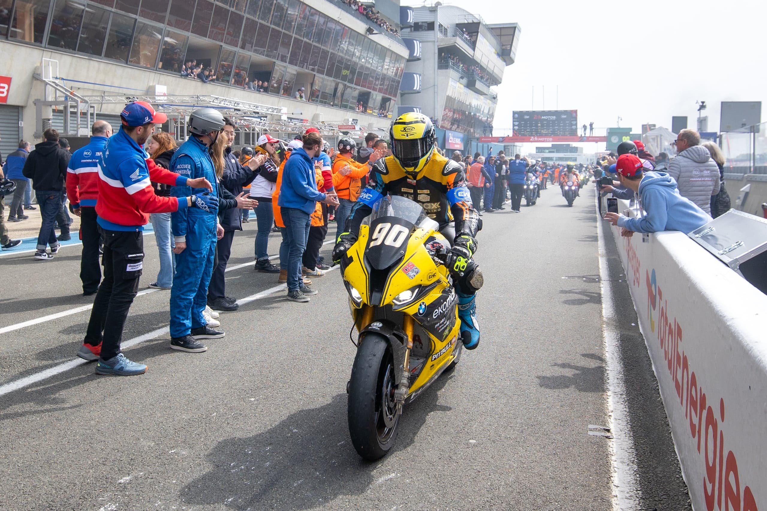 Kolejny 24-godzinny wyścig z polskimi emocjami. Dwa biało-czerwone zespoły na Spa-Francorchamps w EWC