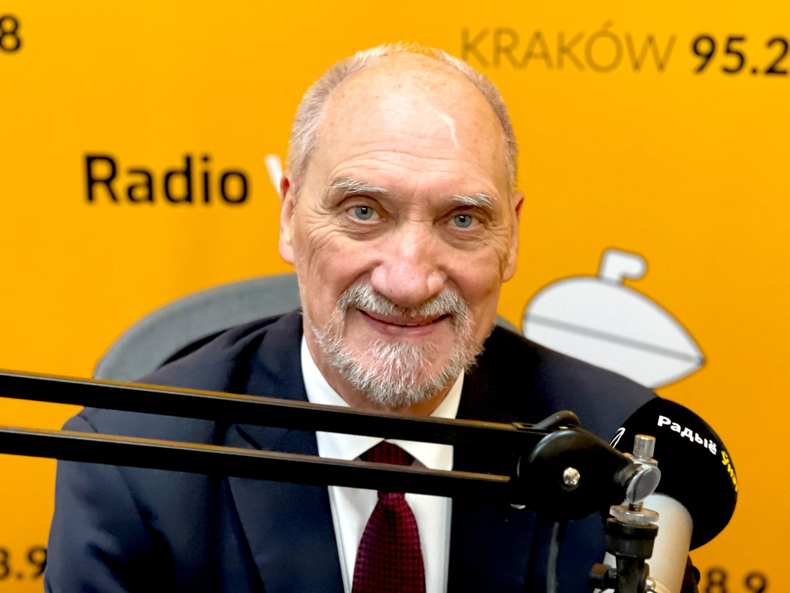 Antoni Macierewicz: obecność posłów PiS w siedzibie TVP udaremniła zniszczenie mediów