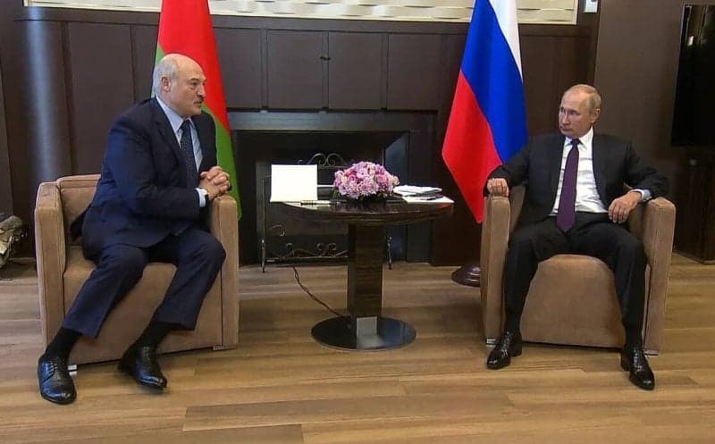 Prof. Piotr Grochmalski: Białoruś jest dziś niestety połączona z Rosją na śmierć i życie