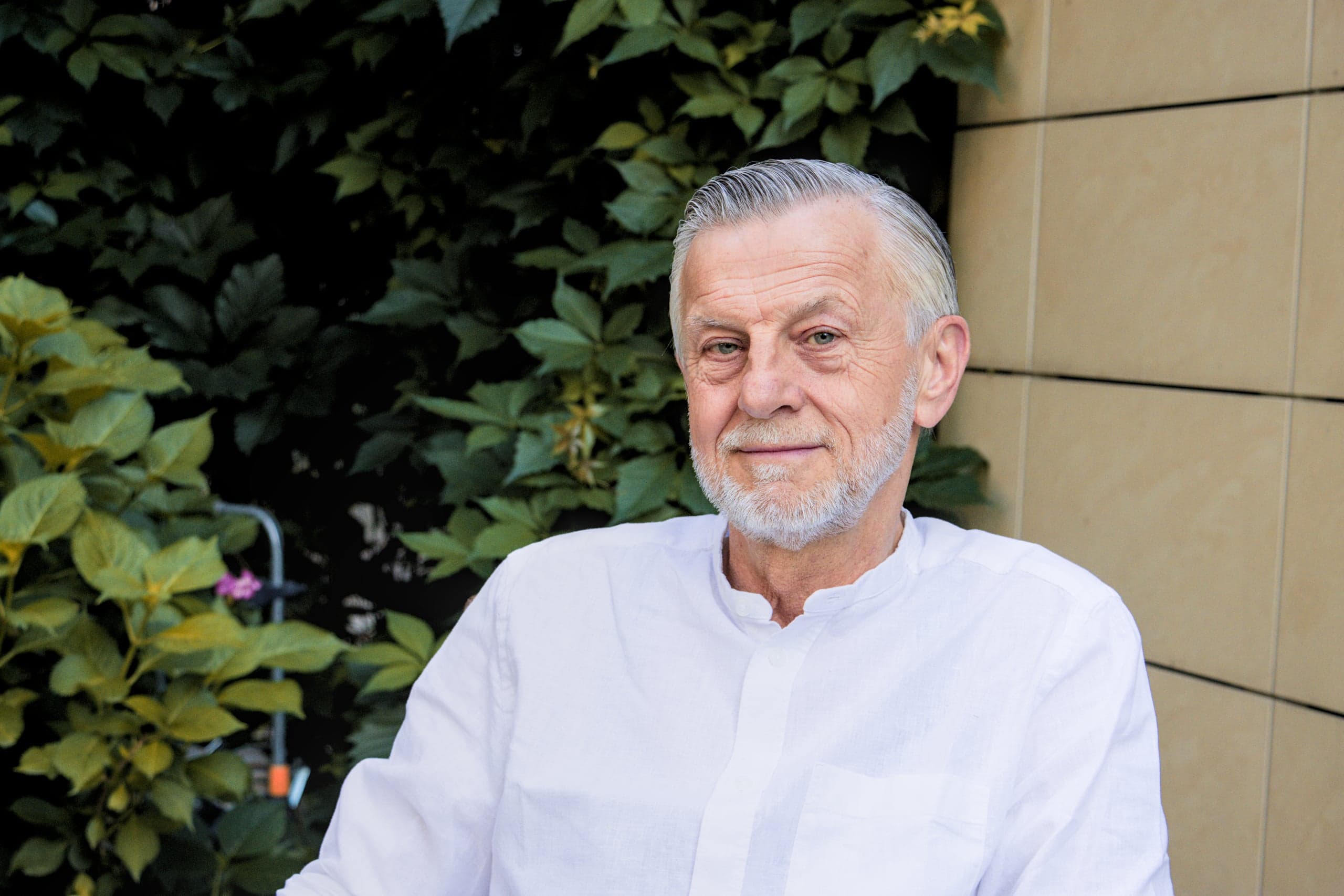 Prof. Andrzej Zybertowicz: Żyjemy w zatrutej infosferze, gdzie wątki marginalne stają się kluczowe