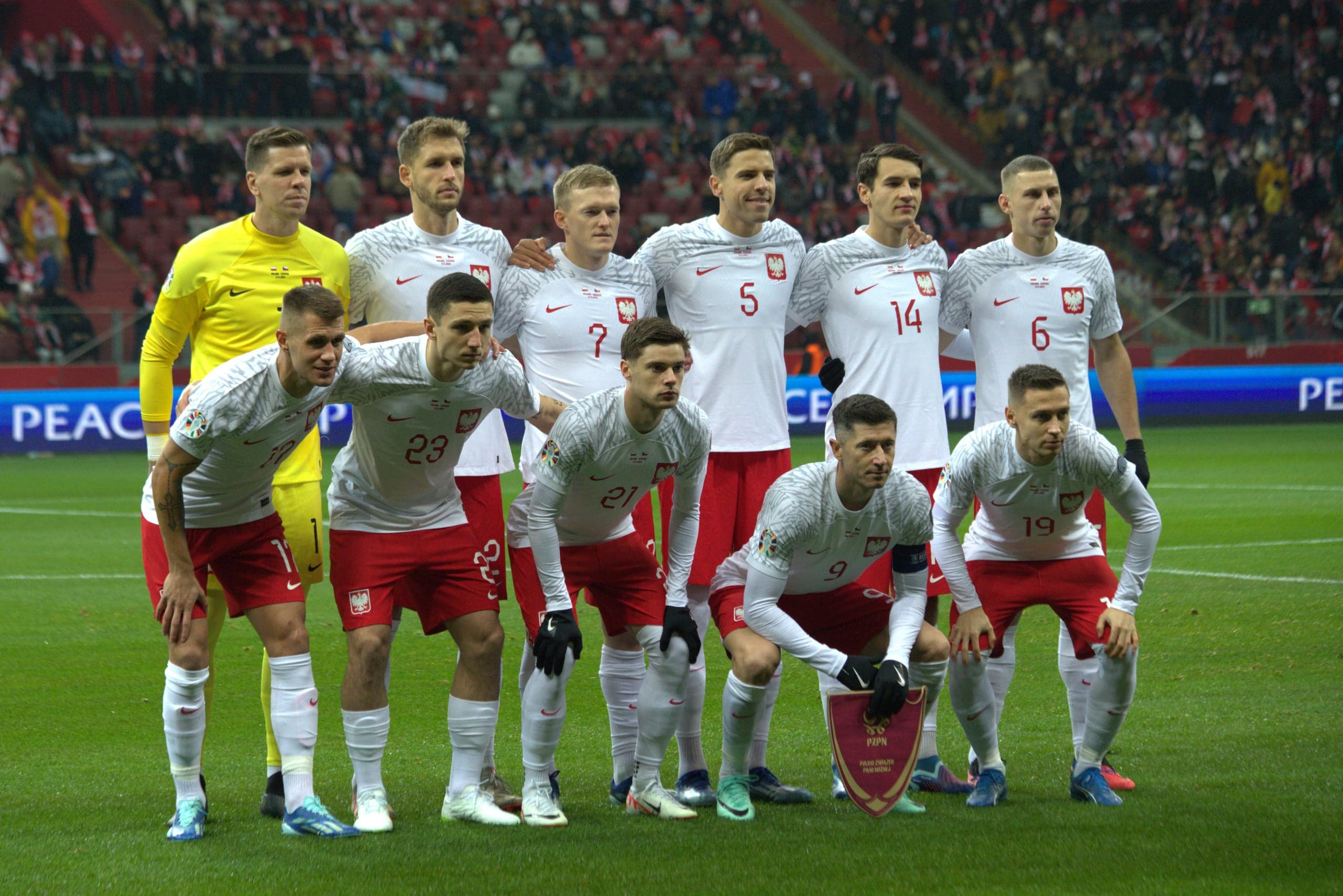 Jakie powołania na mecze barażowe wyśle Michał Probierz? Komentarz Rafała Kędziora (Viaplay)
