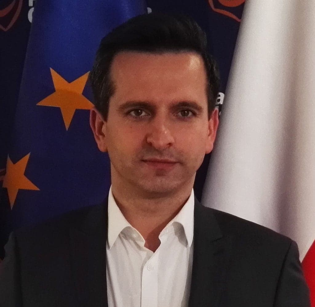 Robert Wardzała: w ostatnich latach polski rząd co najwyżej pozorował przestrzeganie praworządności