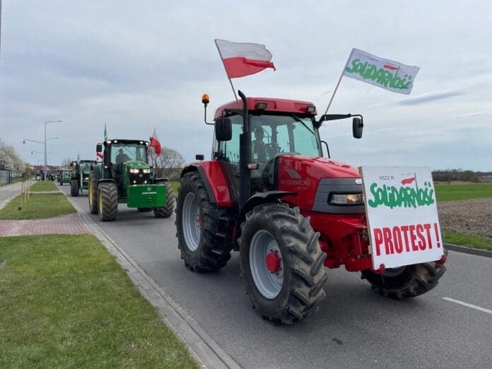 Damian Murawiec: premier składa rolnikom liczne deklaracje, ale nie podejmuje decyzji. Będziemy protestować dalej