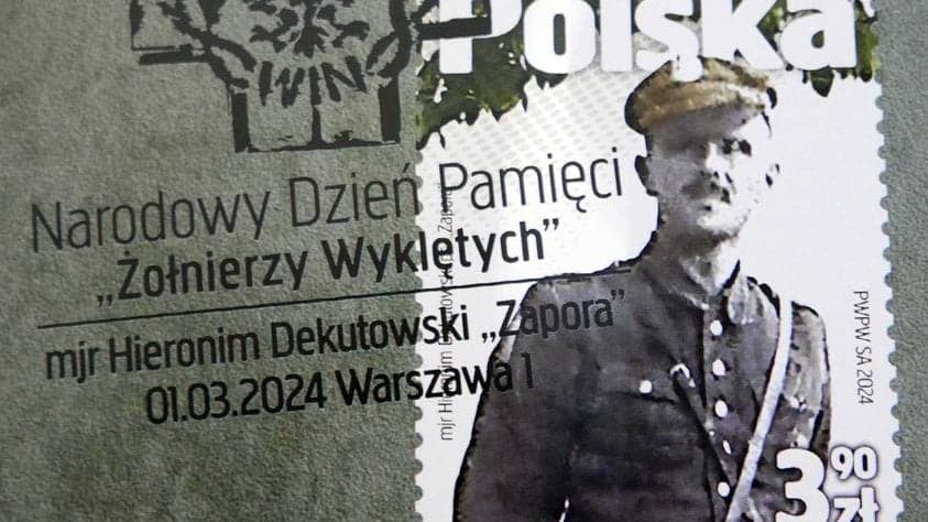 Poczta Polska wycofała znaczki z mjr „Zaporą”. Czy ukażą się „po terminie”?