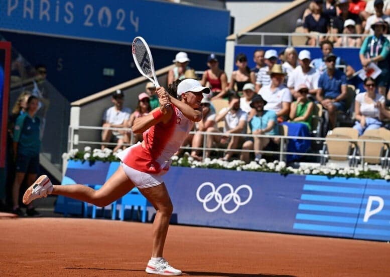 Porozmawiajmy o Sporcie: odejście trenera Igi Świątek, wysoka forma Roberta Lewandowskiego, podium Gładysza w Jerez