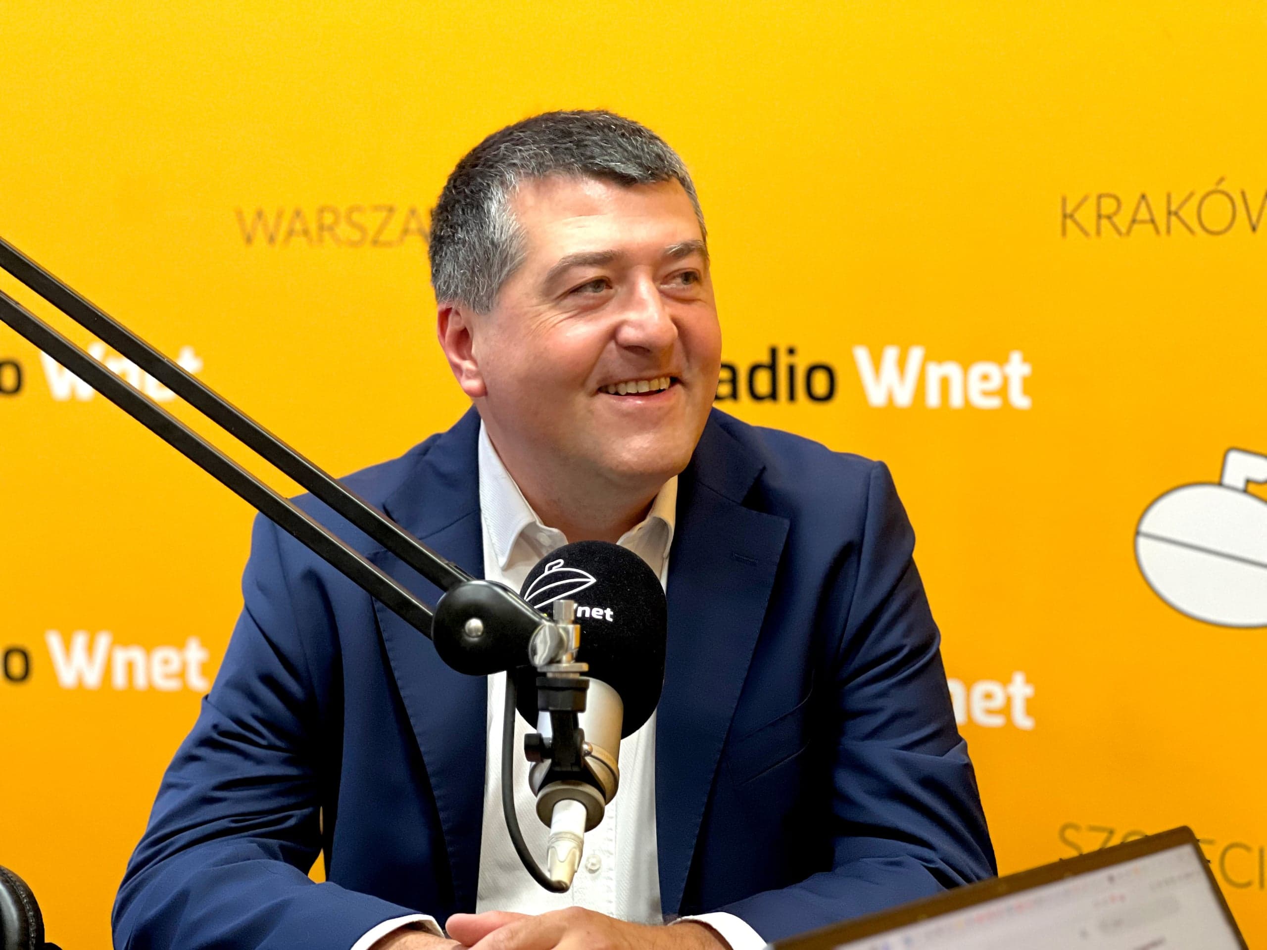 „Eksperci od dawna alarmowali, że budżet jest nierealistyczny”. B. wiceminister finansów o obniżce ratingu Polski