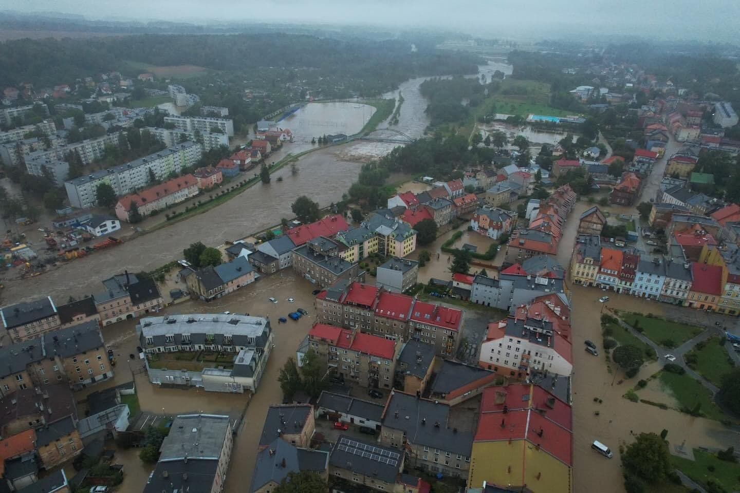 Mieszkaniec Głuchołaz: miasto i jego okolice przedstawiają obraz jak po wojnie