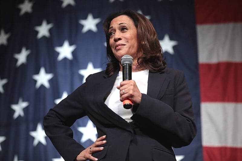 Tomasz Grzywaczewski: Kamala Harris podczas debaty z Donaldem Trumpem zaprezentowała się powyżej oczekiwań