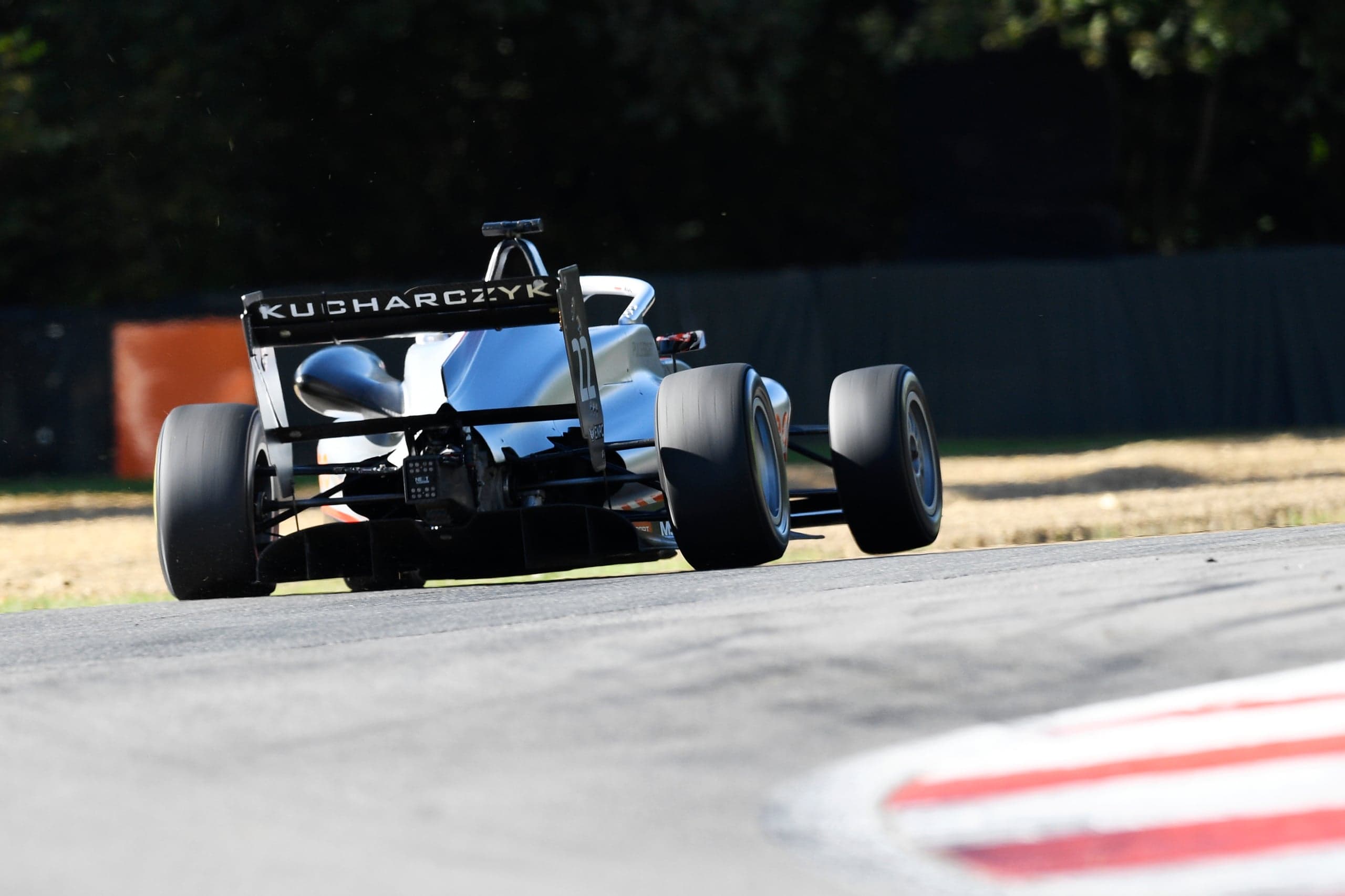Czas na Motorsport #80 – Tymek Kucharczyk walczy o budżet na F3 + Neuville blisko jak nigdy