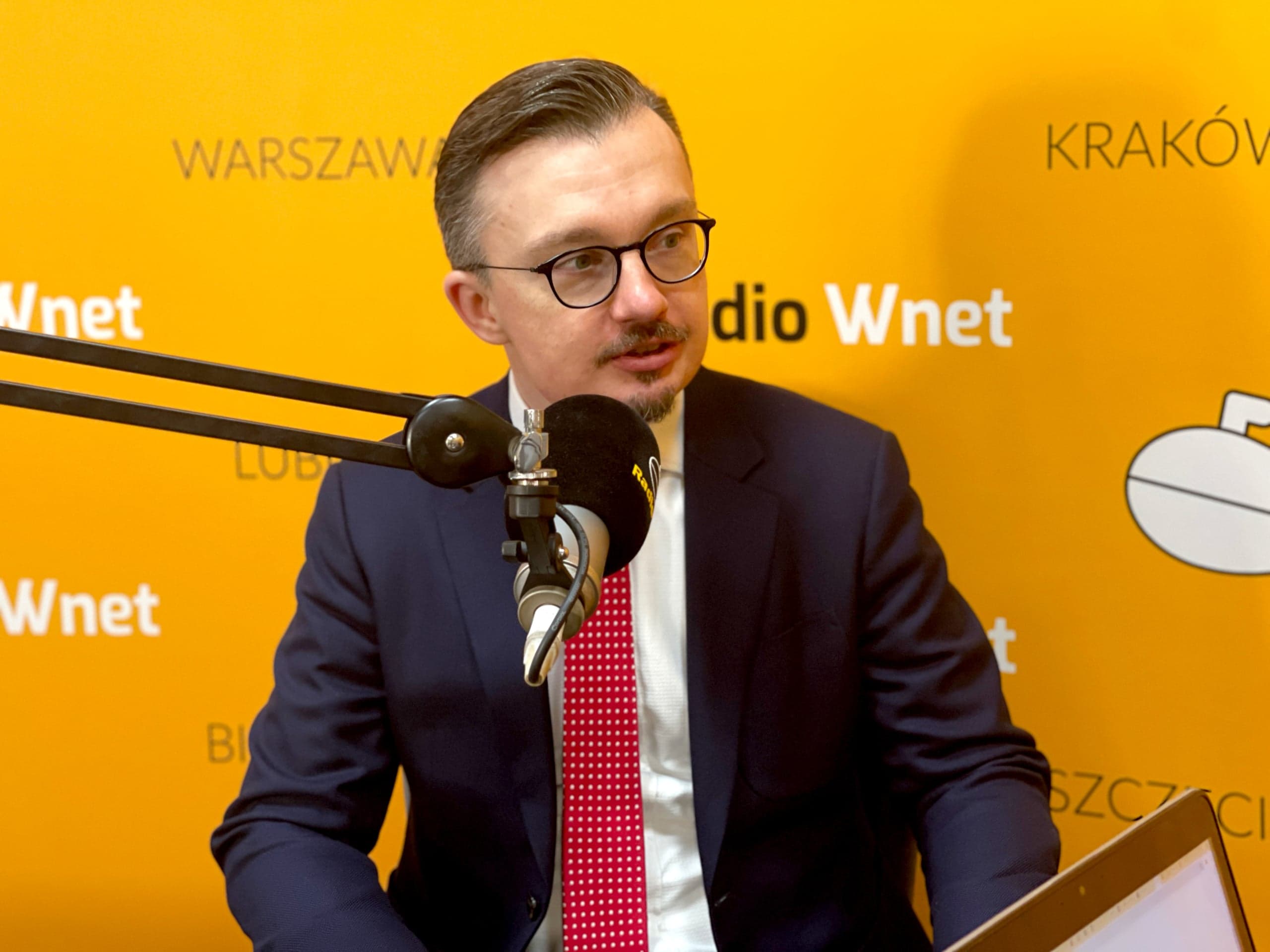 Demografia zdecyduje o przyszłości Polski – co musimy zmienić, zanim będzie za późno? Mówi Mateusz Łakomy