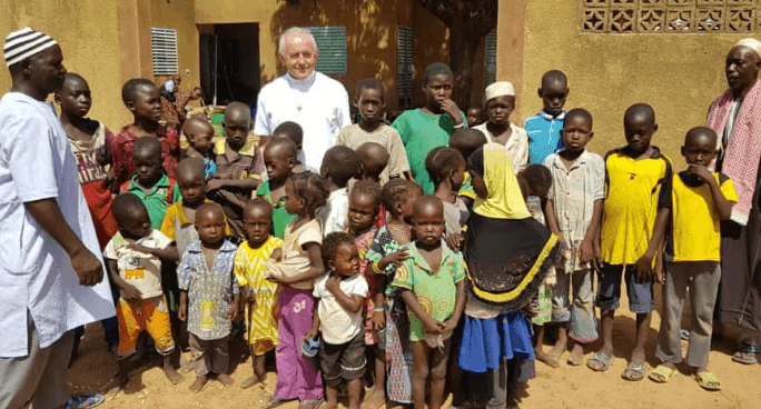 W Burkina Faso analfabetyzm sięga 70%. Projekt „Adopcja Serca” to andidotum na biedę intelektualną tego kraju