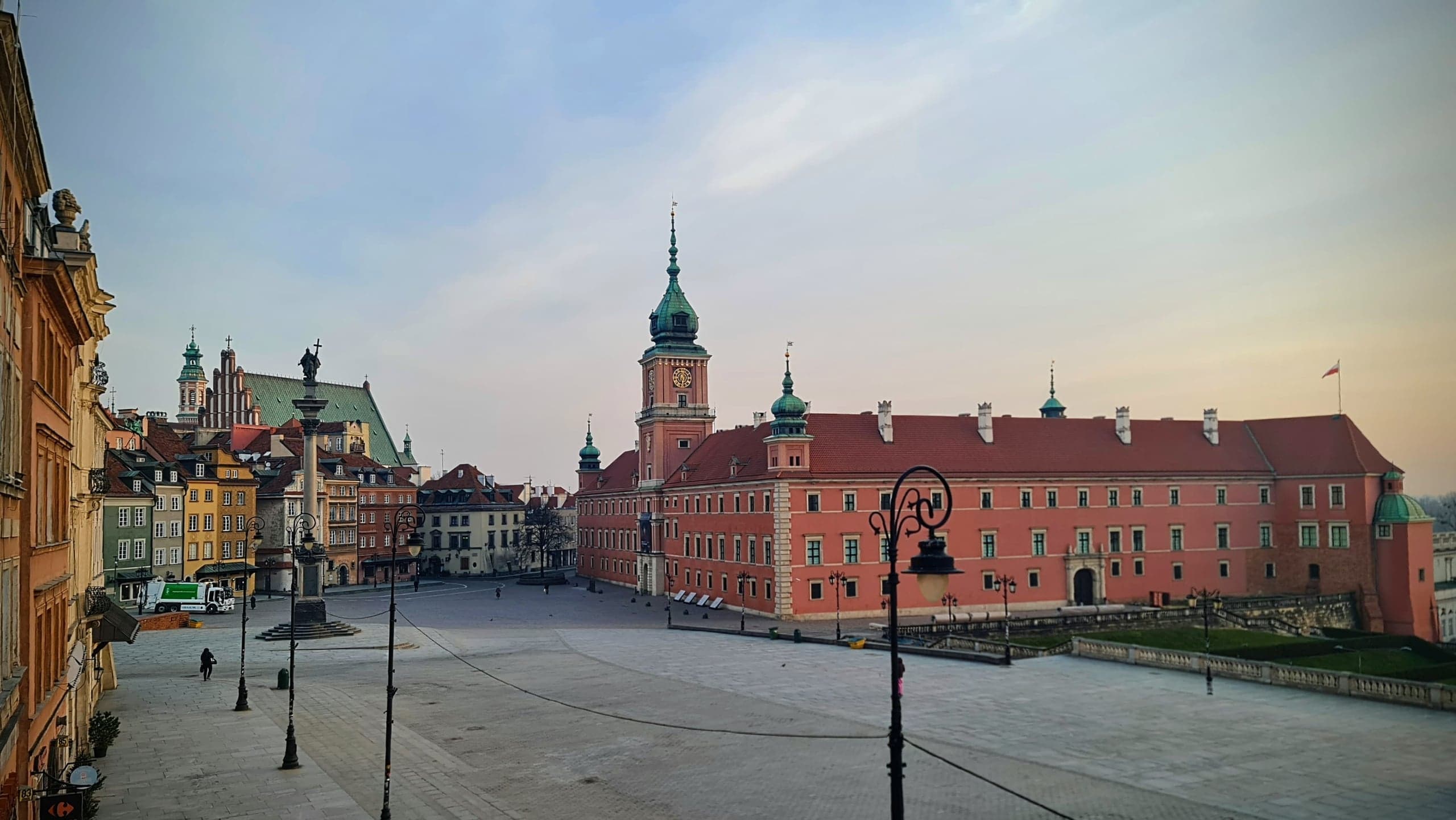 Poranek Radia Wnet: „Dyplomacja socjalmediowa” l Radio Wnet dotarło do Afryki – 10.03.2025 r.