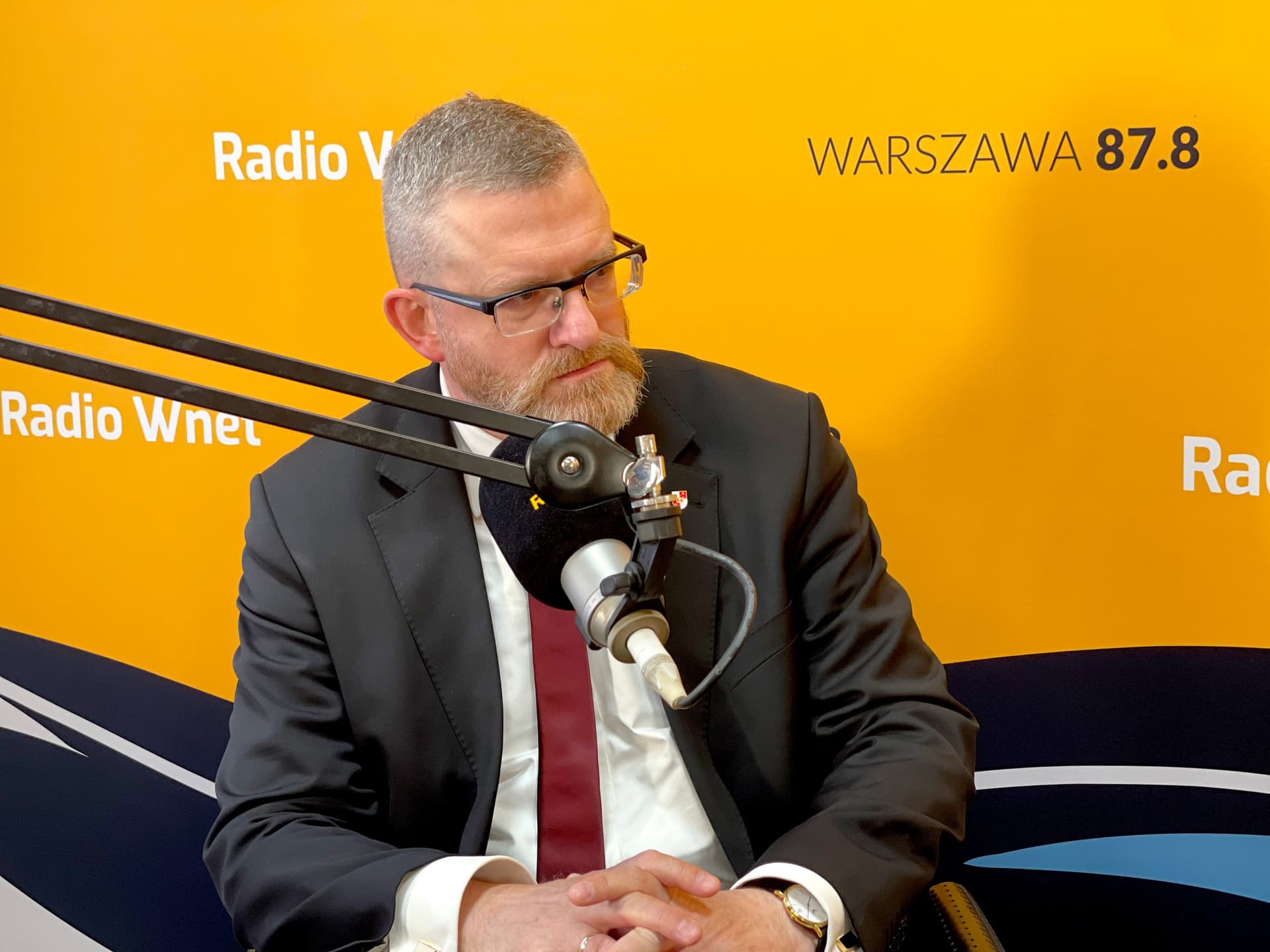 Korona Brauna odkrywa swój neoliberalizm? Woś: to program przeciw większości