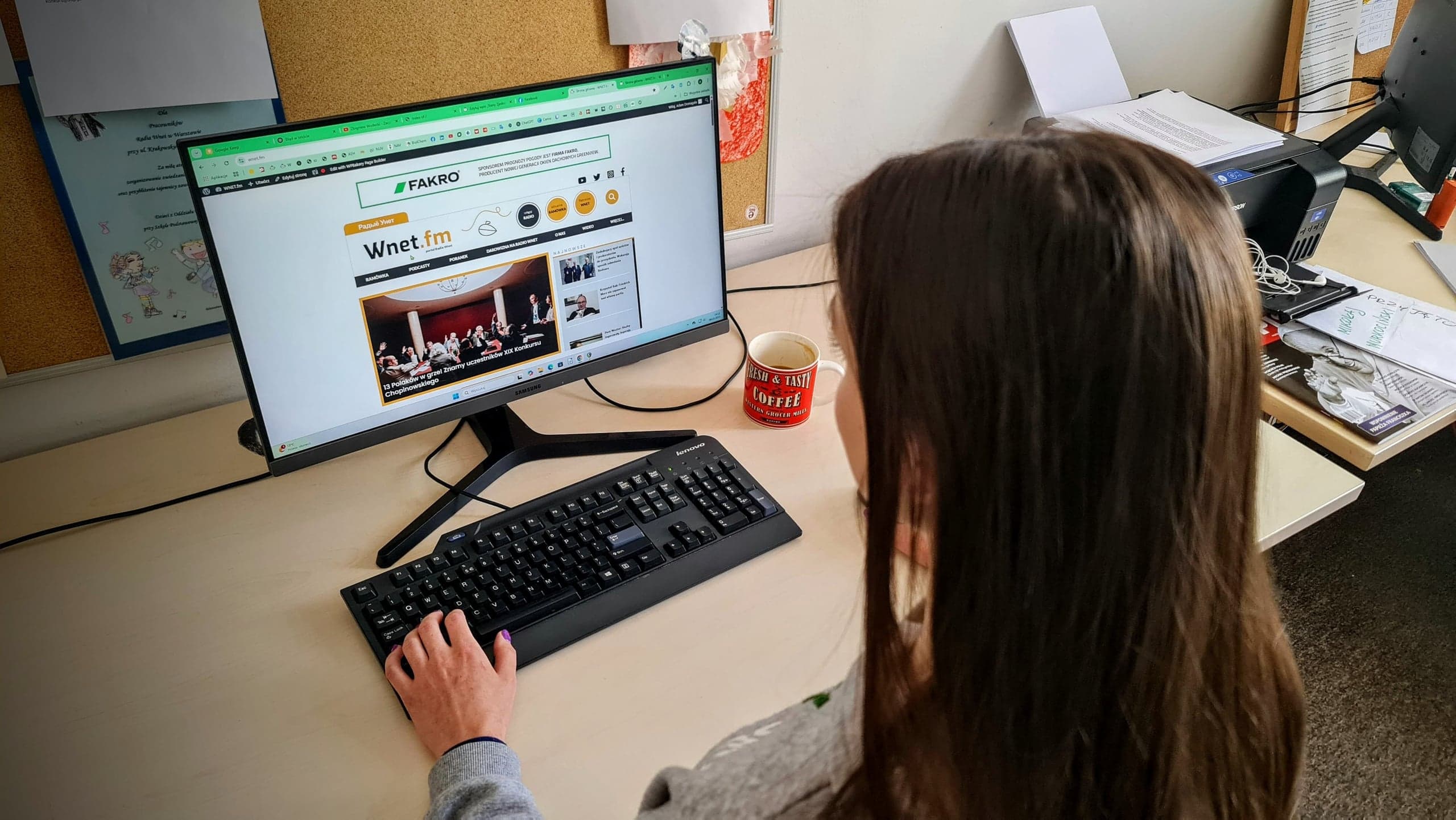 Obieramy nowy kurs! Świętuj z nami 16. urodziny Radia Wnet – pomóż nam zbudować nową stronę