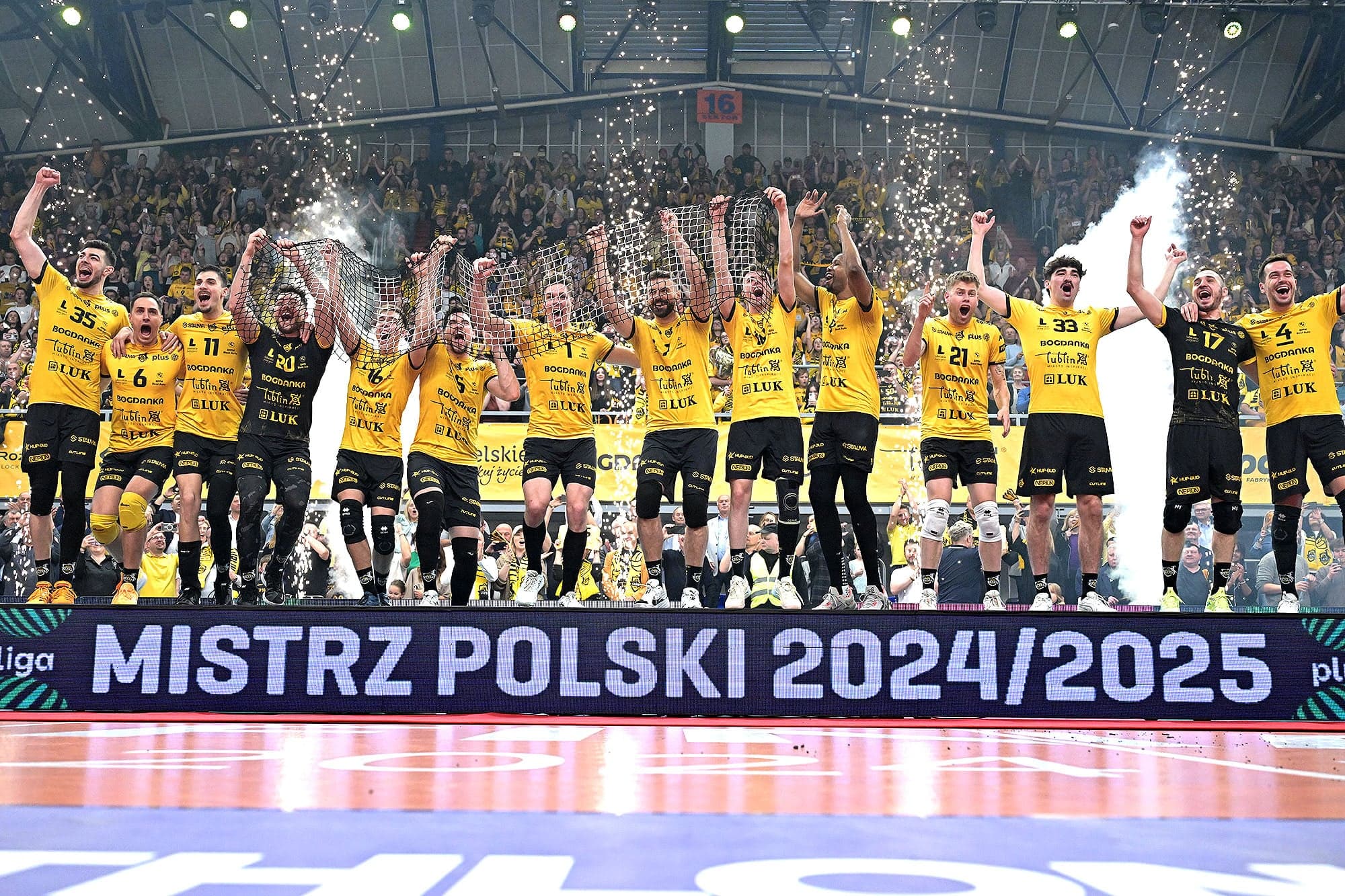 Porozmawiajmy o Sporcie: siatkarze Bogdanki LUK Lublin z mistrzostwem Polski, wielkie El Clasico i spadek Śląska Wrocław