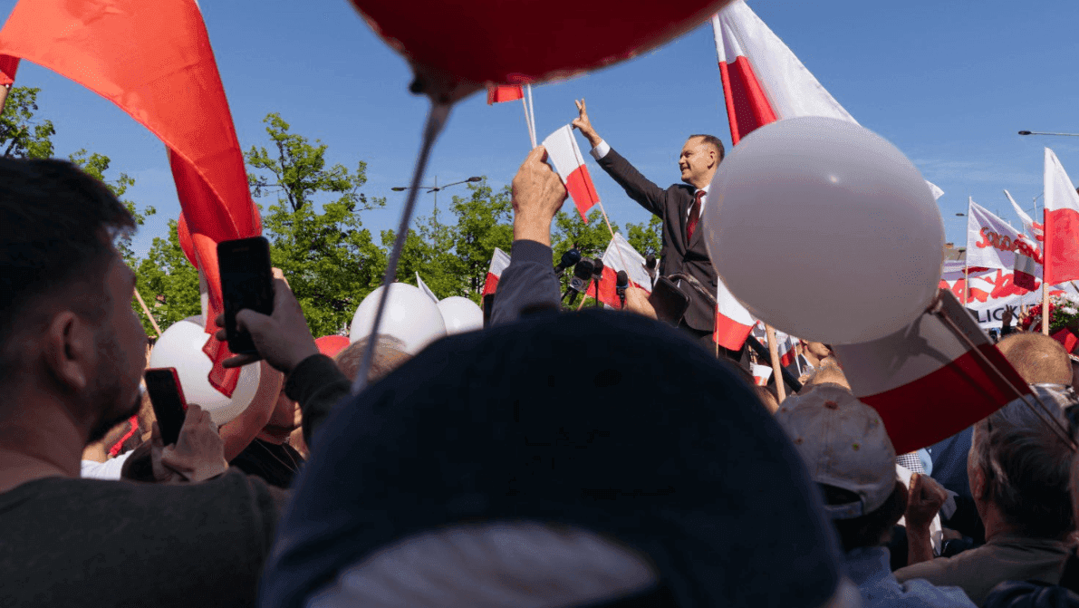 „Wybory w Polsce dały sygnał dla prawicy w Europie”