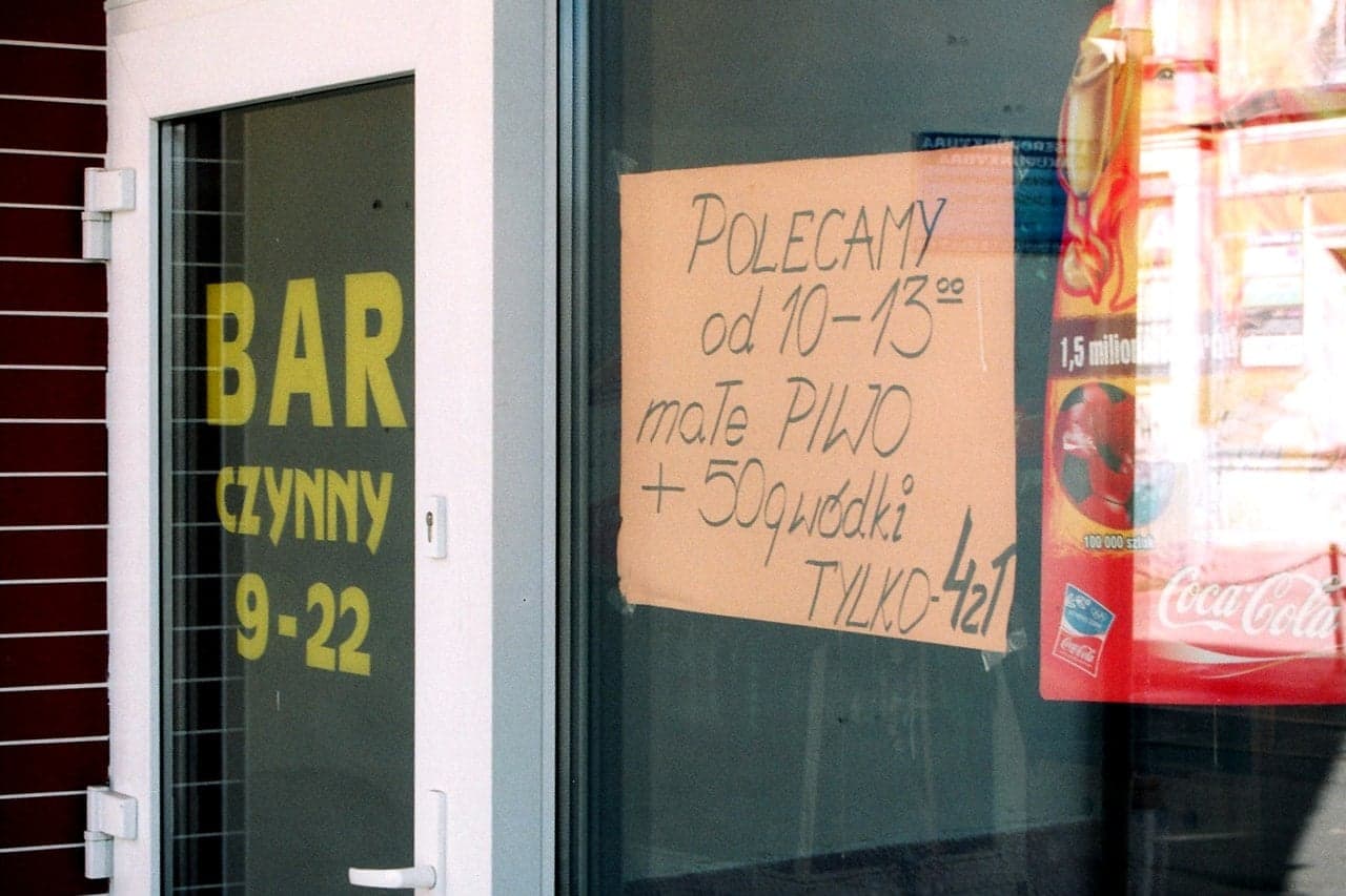 „Rezygnacja wiceprezydenta stolicy po odrzuceniu projektu ws. sprzedaży alkoholu to wysoka jakość w polityce”
