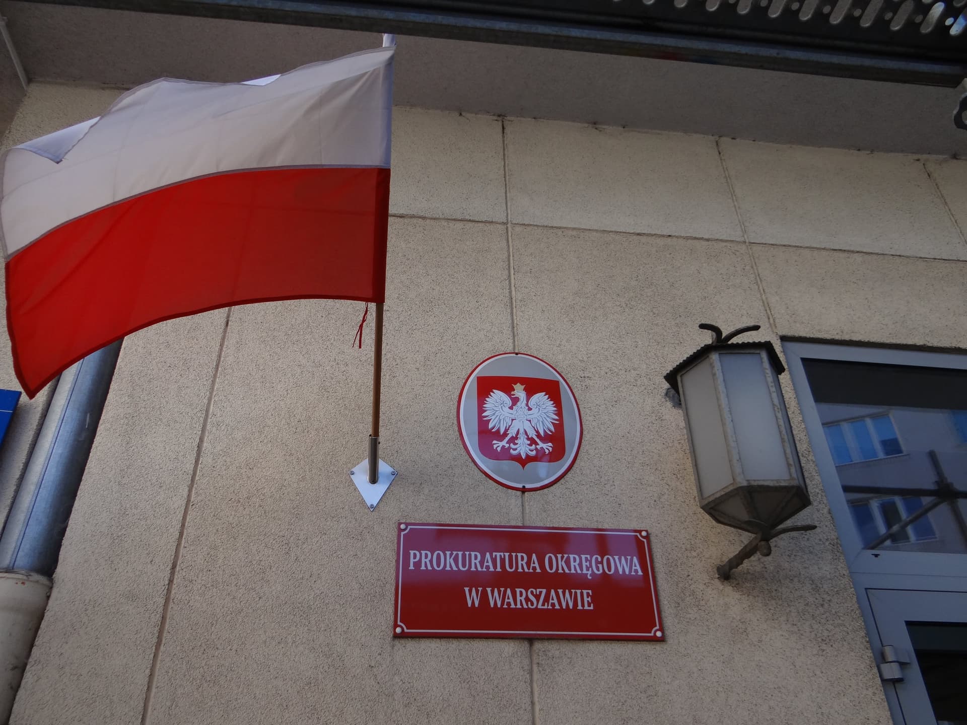 Akt oskarżenia przeciwko policjantowi, który użył gazu wobec Biejat. Komentatorzy: to atak opcji lewacko-lewicowej