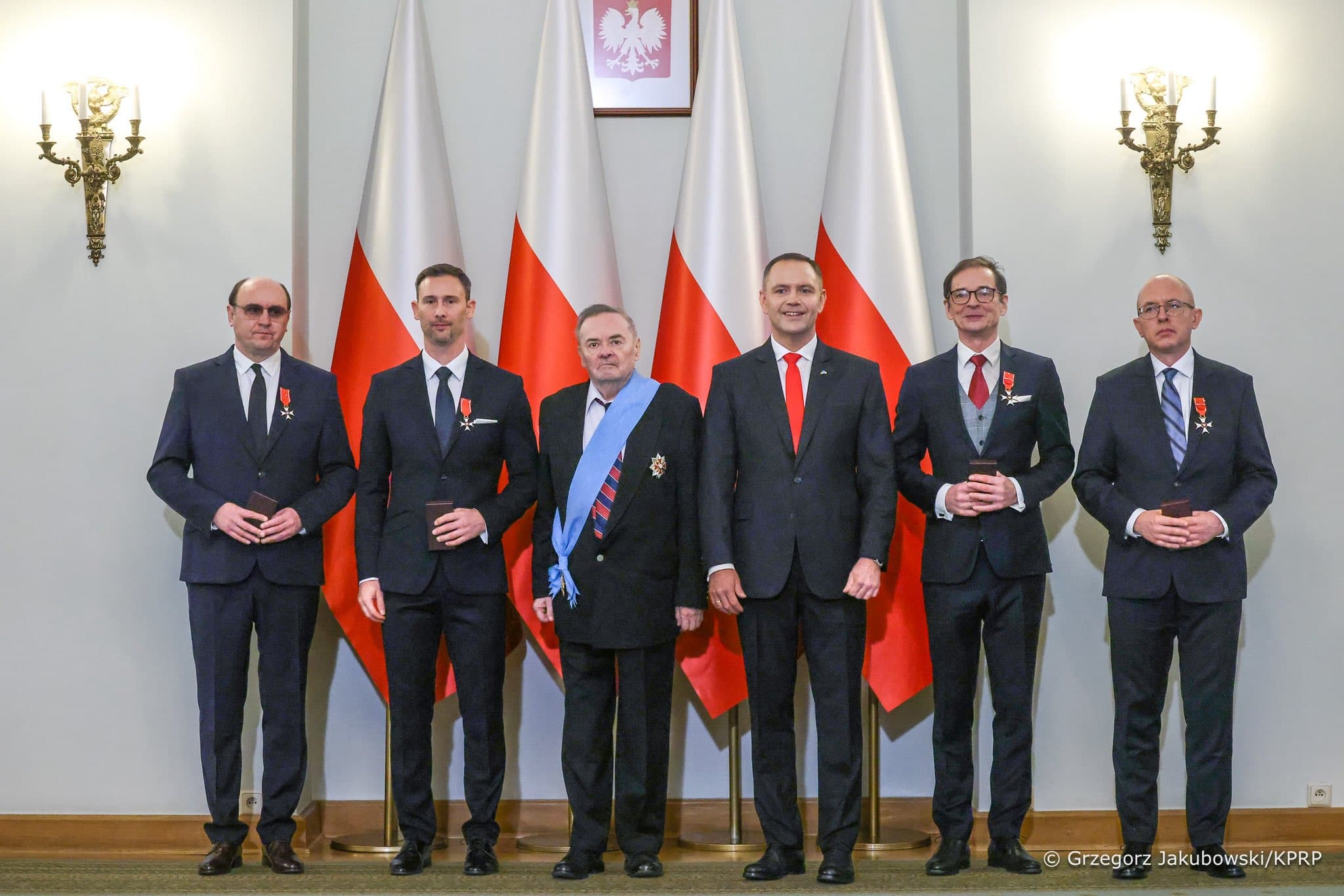 Order Orła Białego dla Łysiaka. Poseł PiS: Wychował pokolenia Polaków
