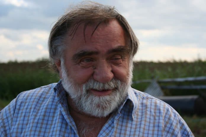 Poezja w cieniu kryzysu. Rozmowa z Bohdanem Wrocławskim o literackiej rzeczywistości Polski. Uratujmy portal Pisarze.pl