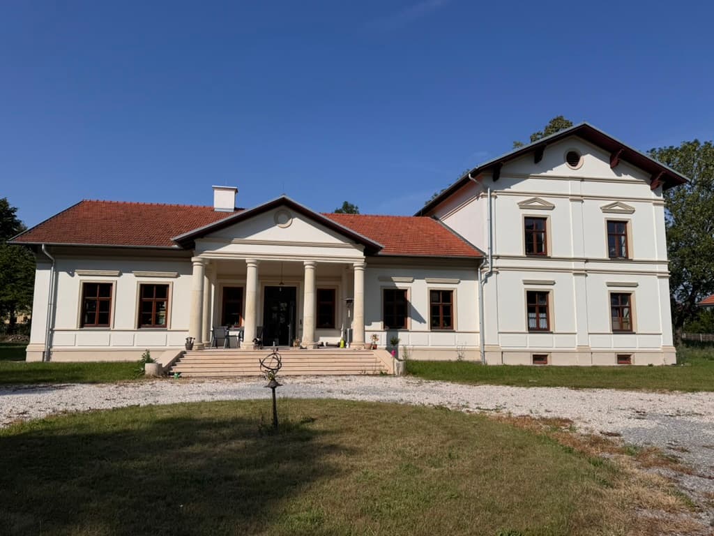 Wkoło Gazonu: Dwór w Cudzynowicach – obserwatorium astronomiczne i pilot RAAFu