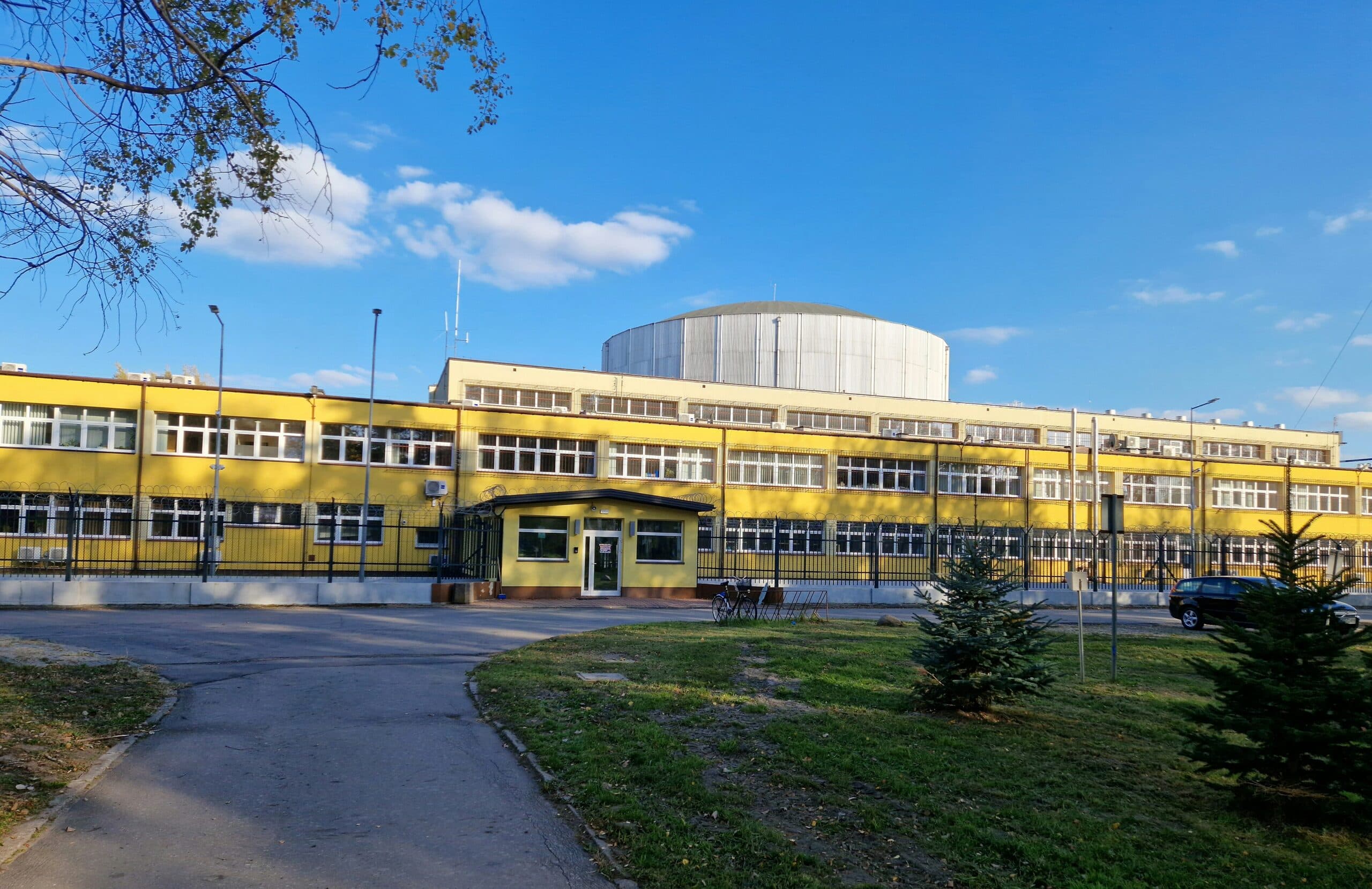 Ekspert po słowach Sikorskiego o paliwie jądrowym: „To jak pomylić węgiel z popiołem”