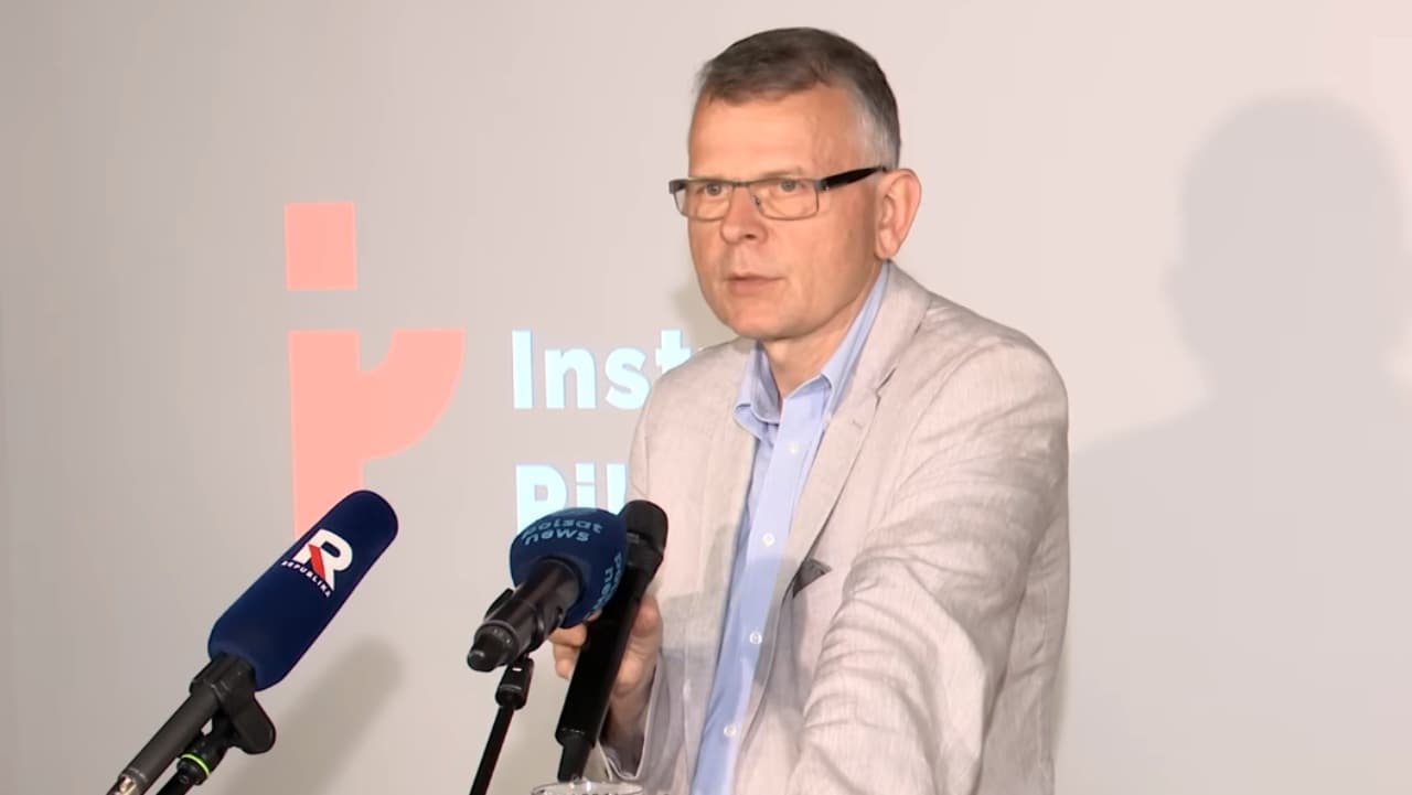 Kontakty z niemieckim lobbystą i książka o Polsce bez polskich źródeł. Kulisy sprawy Ruchniewicza