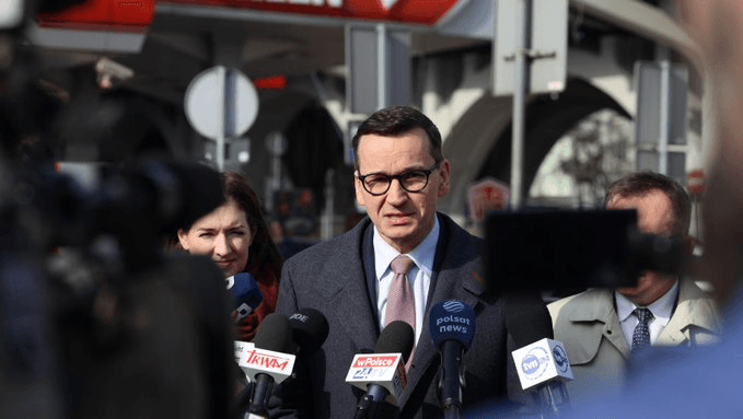Napięcia w PiS. Jakubiak: Tusk może to wykorzystać