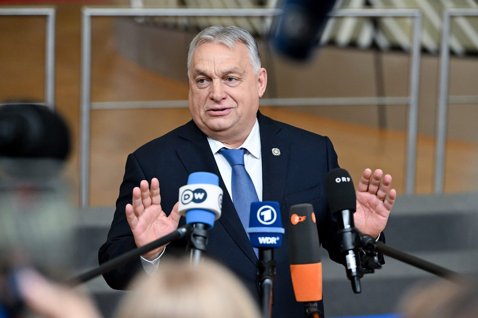 Orban zwołuje nadzwyczajną Radę Obrony. W tle informacja o ładunku wybuchowym przy Balkan Stream