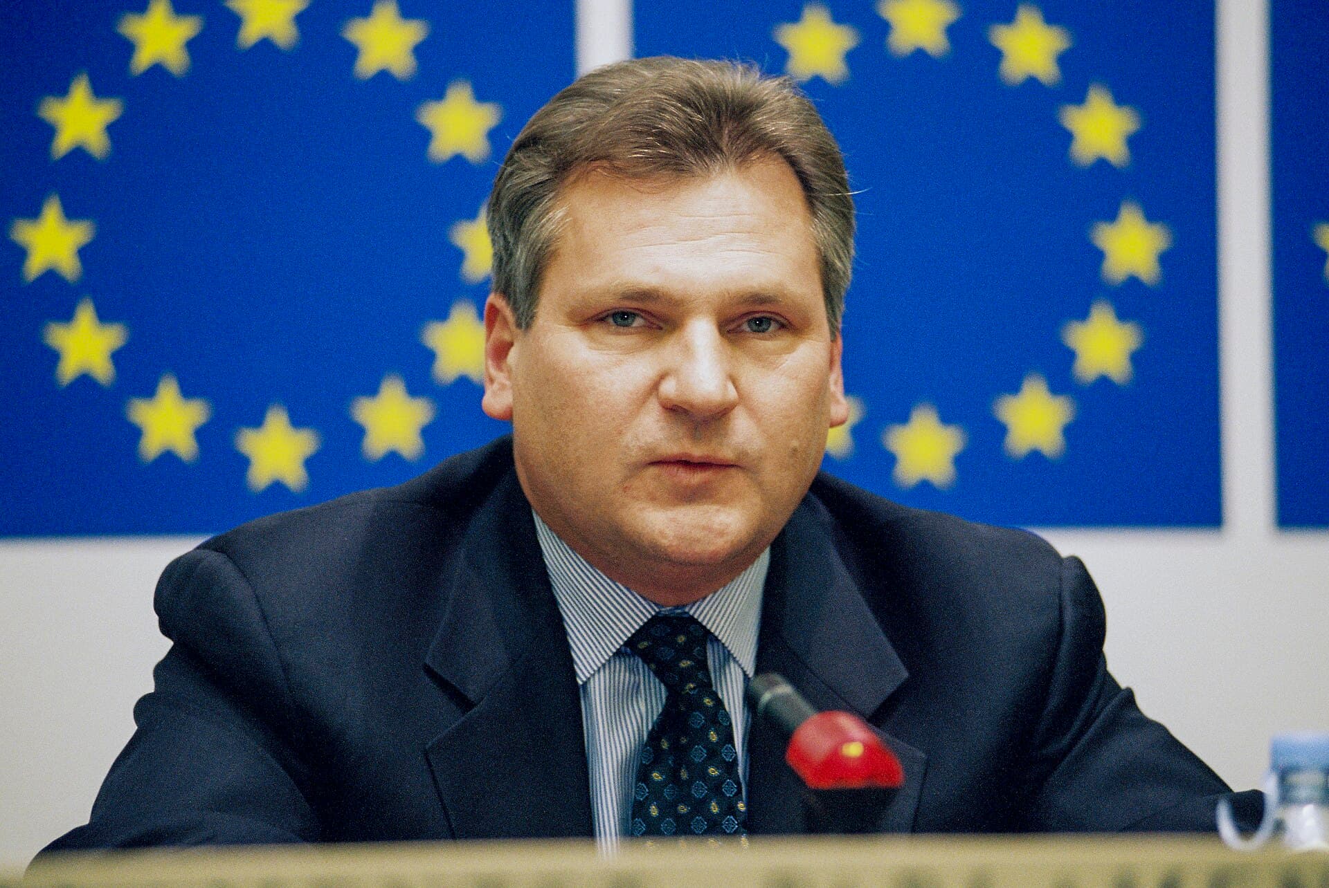 Sędzia przypomina, co Kwaśniewski i Zoll w 1995 r. mówili o wyborze sędziów do TK