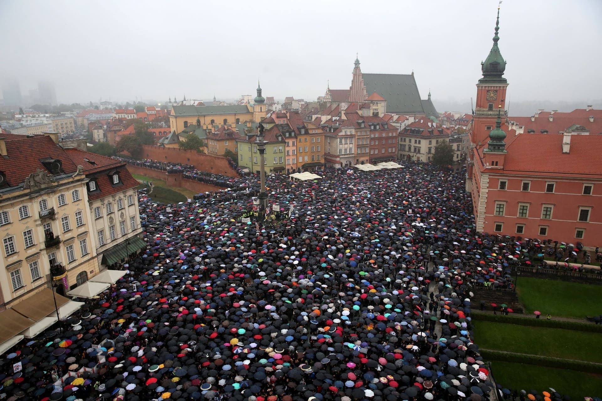 Rząd Polski co drugi, co trzeci dzień dostarcza nam powodów do wyjścia na ulicę – mówi Marta Lempart