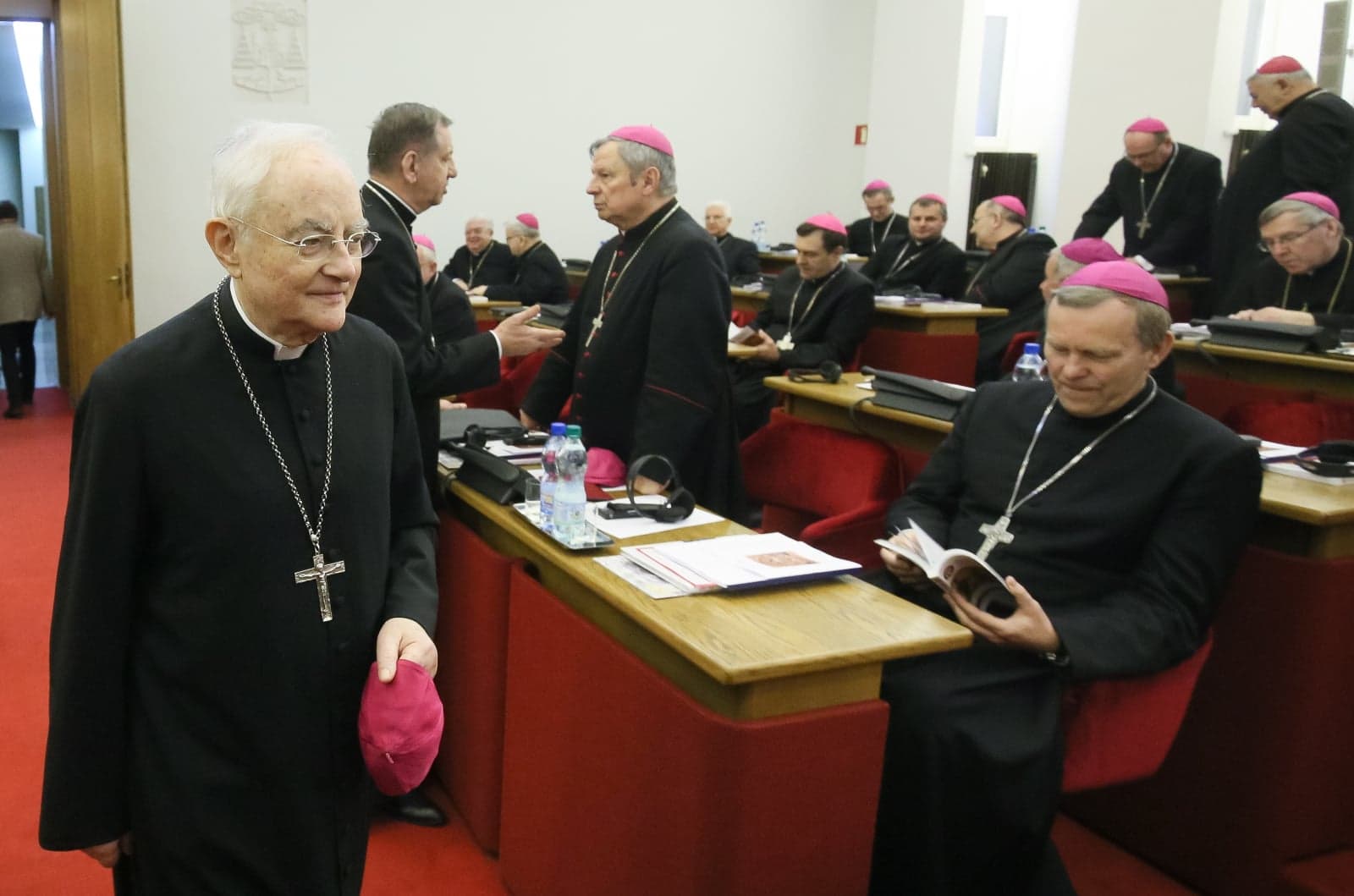 Episkopat apeluje do polityków o szacunek, jedność i pojednanie. Prosi też media o pomoc w propagowaniu pomocy dla Syrii