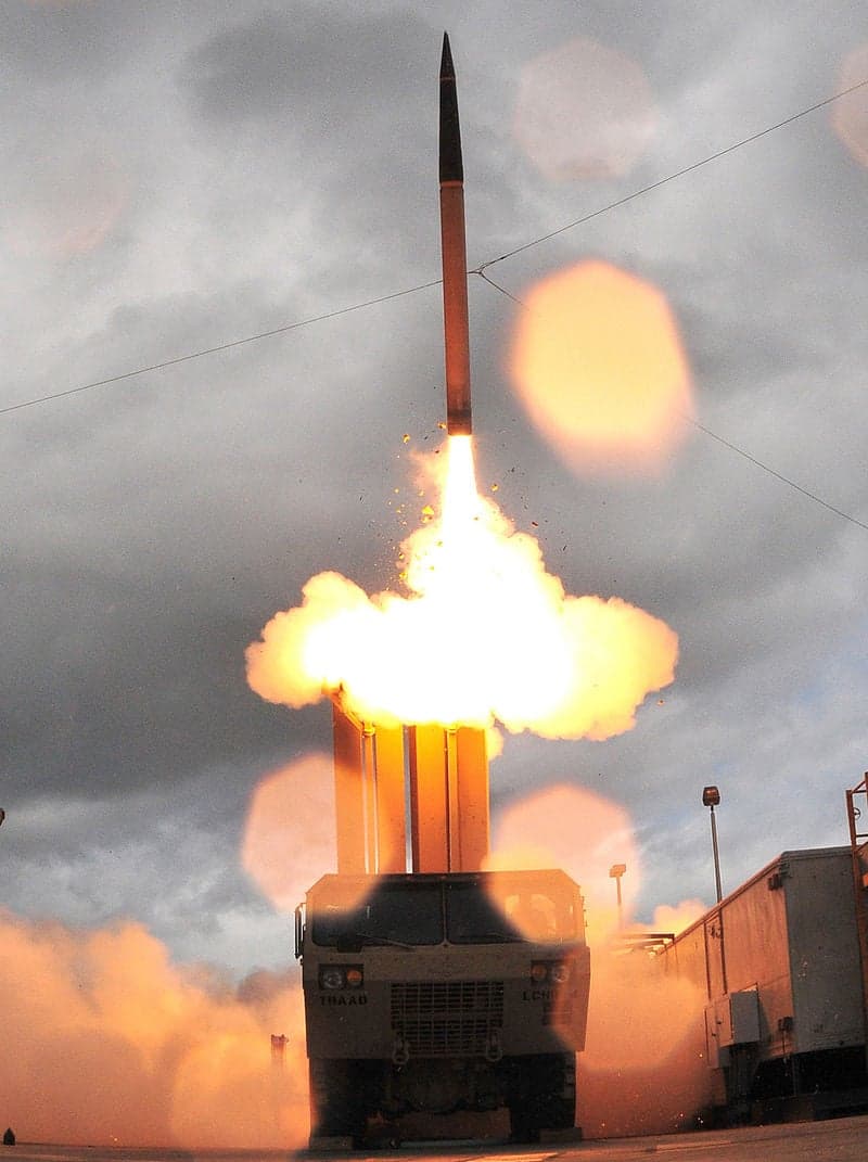 Korea Południowa i Stany Zjednoczone rozpoczynają instalowanie systemu obrony THAAD. Chińskie MSZ protestuje