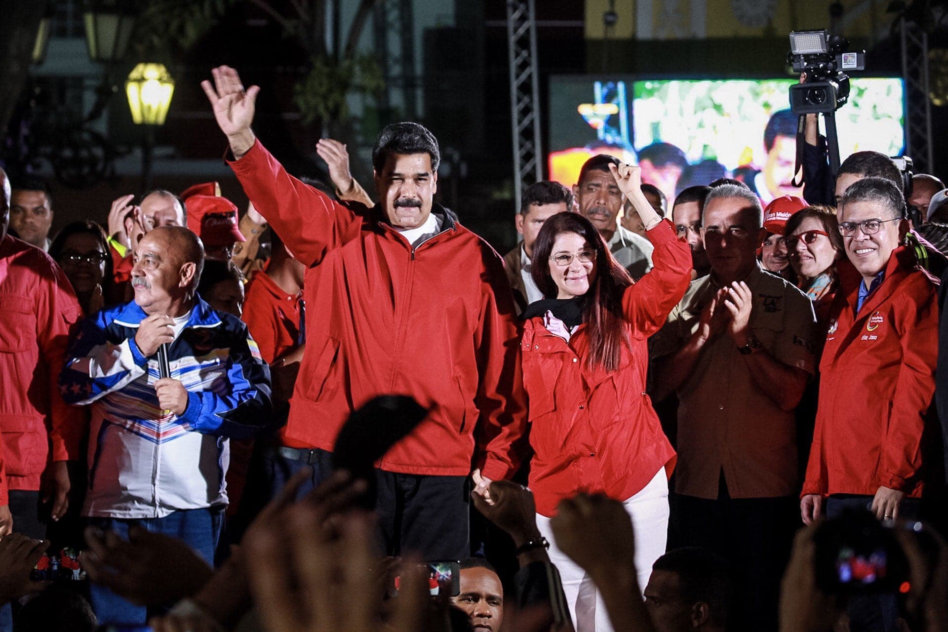 Wenezuela w drodze do dyktatury: Prezydent Wenezueli Maduro chce, aby Konstytuanta zniosła immunitet posłów