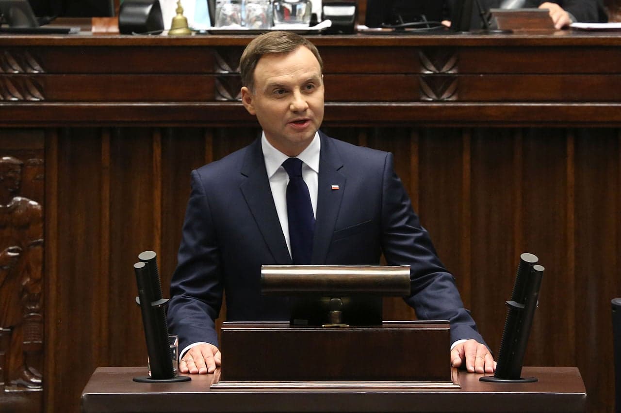 Prezydent Andrzej Duda: Stan epidemii wymaga konsekwentnego, spokojnego działania. Musimy ratować miejsca pracy