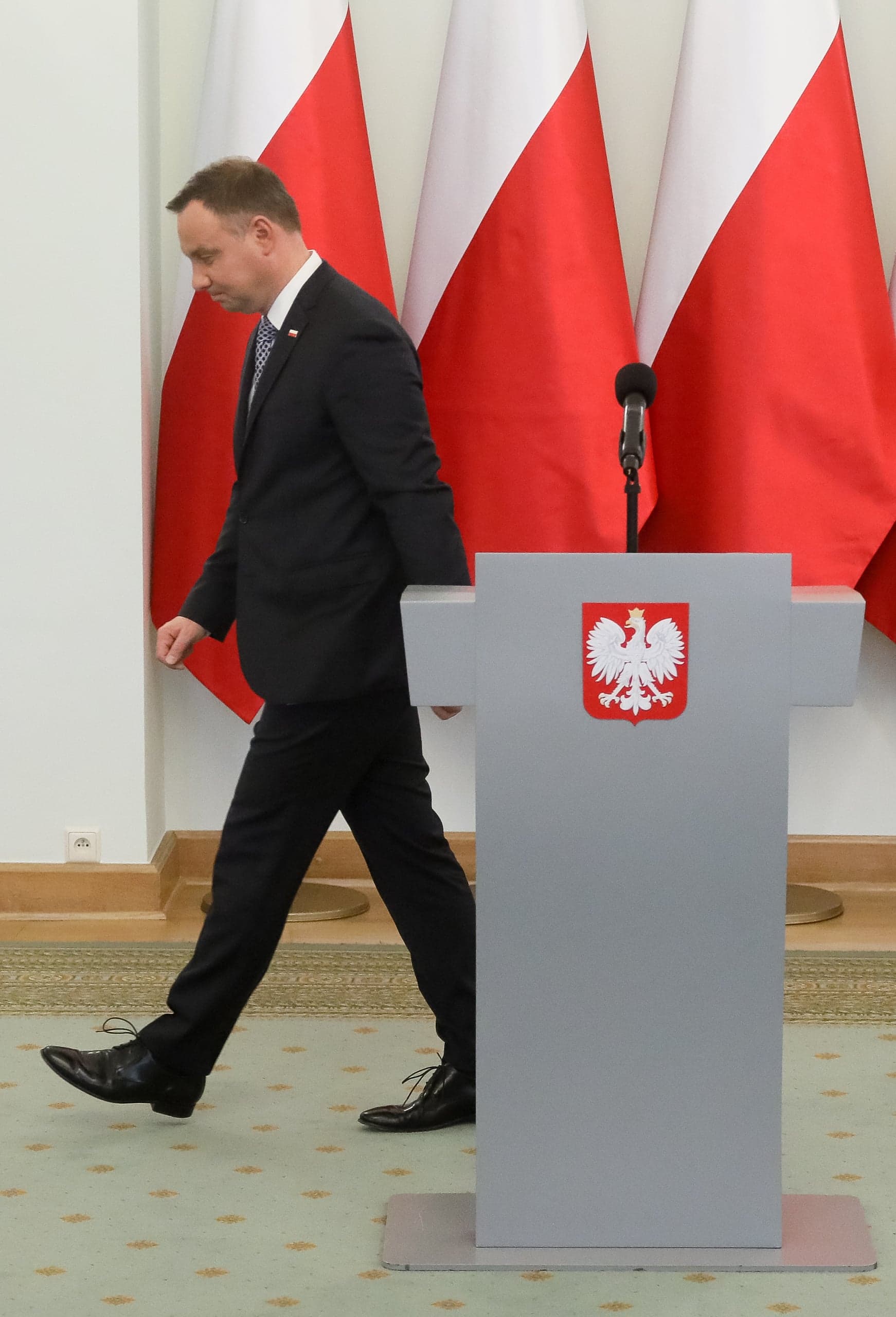 Prezydencki rollercoaster, czyli o tym, czym różnią się generałowie od pułkowników. Przemówienie zamiast publikacji
