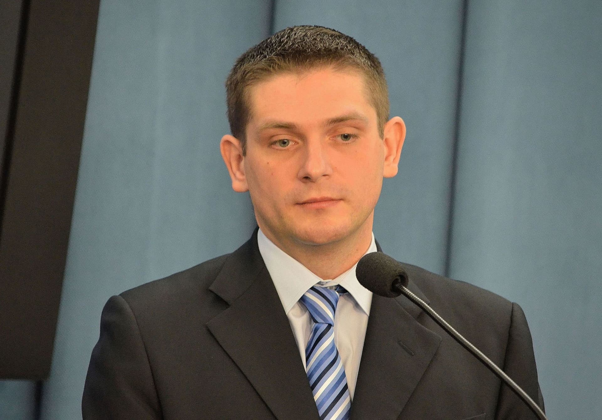 Bartosz Kownacki krytycznie o polityce zakupowej MON: Trzeba stawiać na polski przemysł, a nie kupować gotowe uzbrojenie