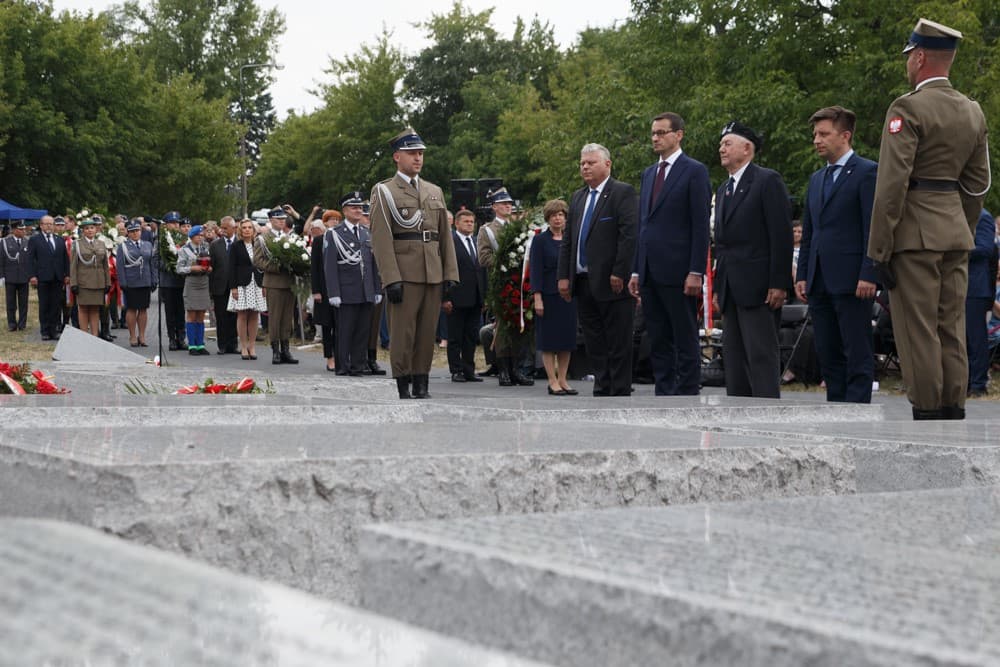 Polacy żyli w dobrych stosunkach z Ukraińcami. Konflikt wybuchł nagle – Dr Miwa – Młot o zbrodni wołyńskiej