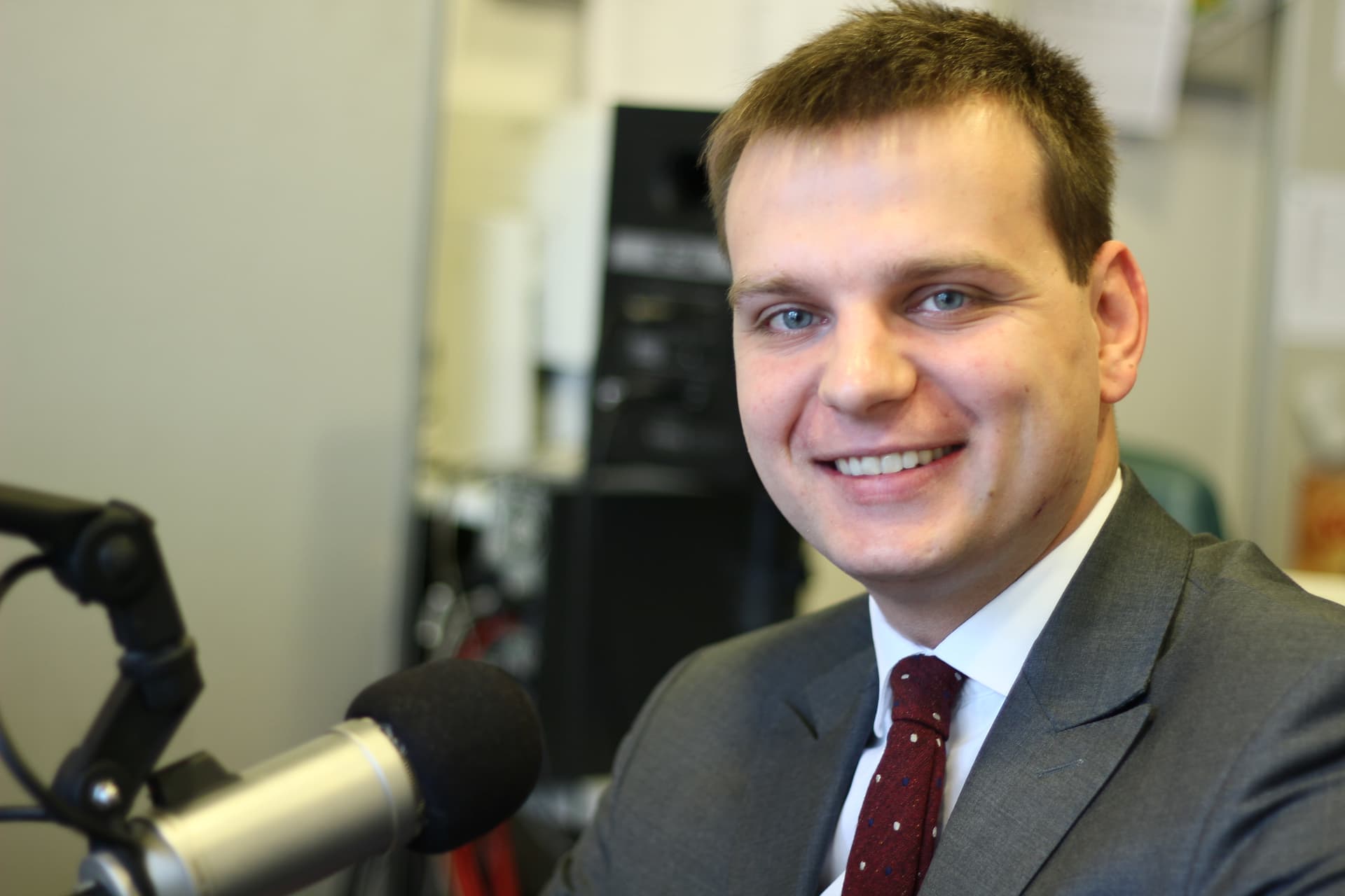 Kulesza: Raport nt. 447 to kolejna forma nacisku na Polskę. Bon turystyczny nie jest dobrym pomysłem