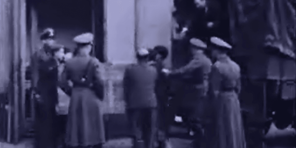 Zabłocki przedstawia niepublikowany dotąd film z Warszawy w 1939 r. – Grabież zbiorów z Państwowego Muzeum Zoologicznego
