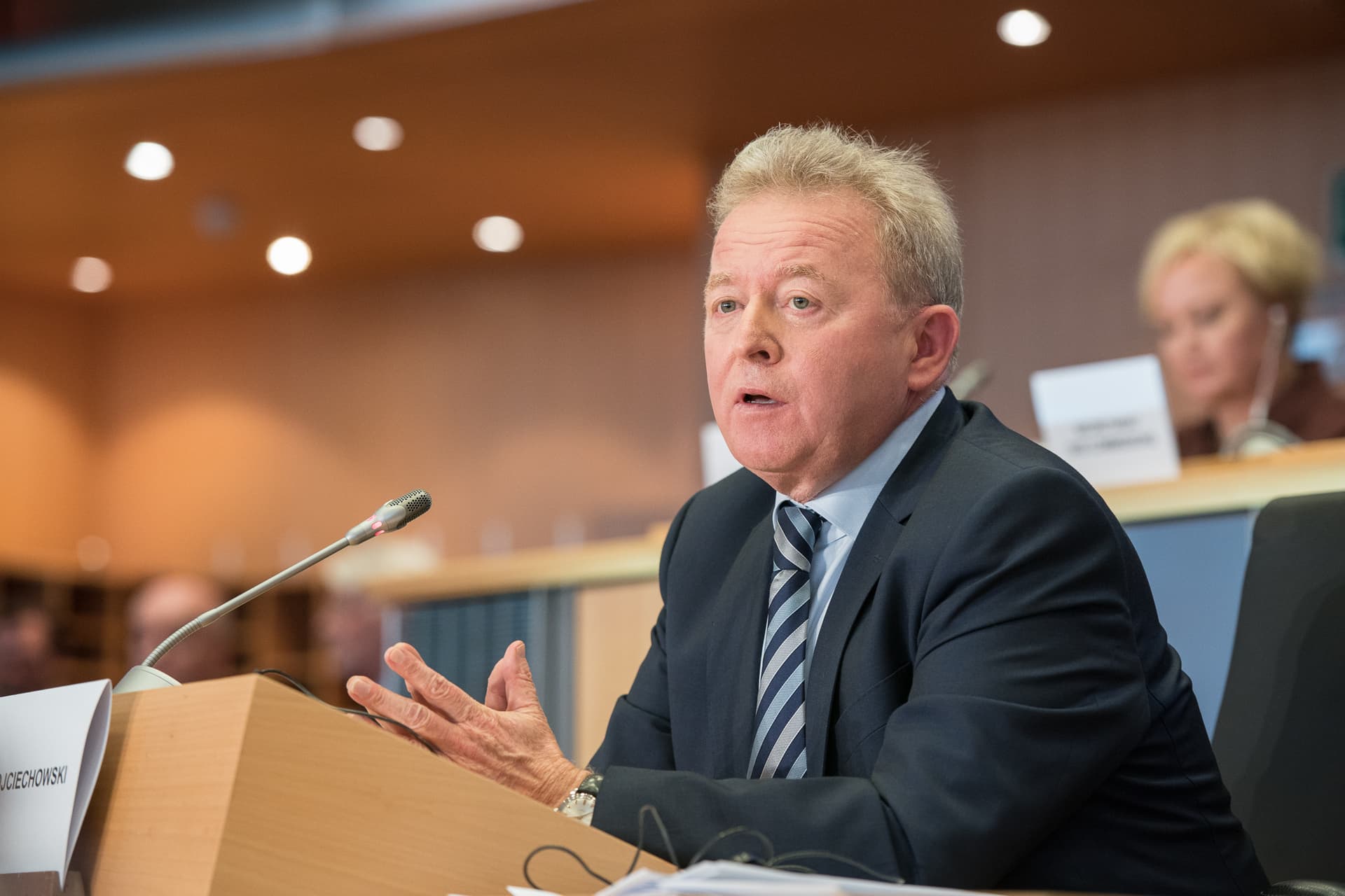 Janusz Wojciechowski: będę występował o to, aby w Komisja Europejska zajęła stanowisko w sprawie mediów w Polsce