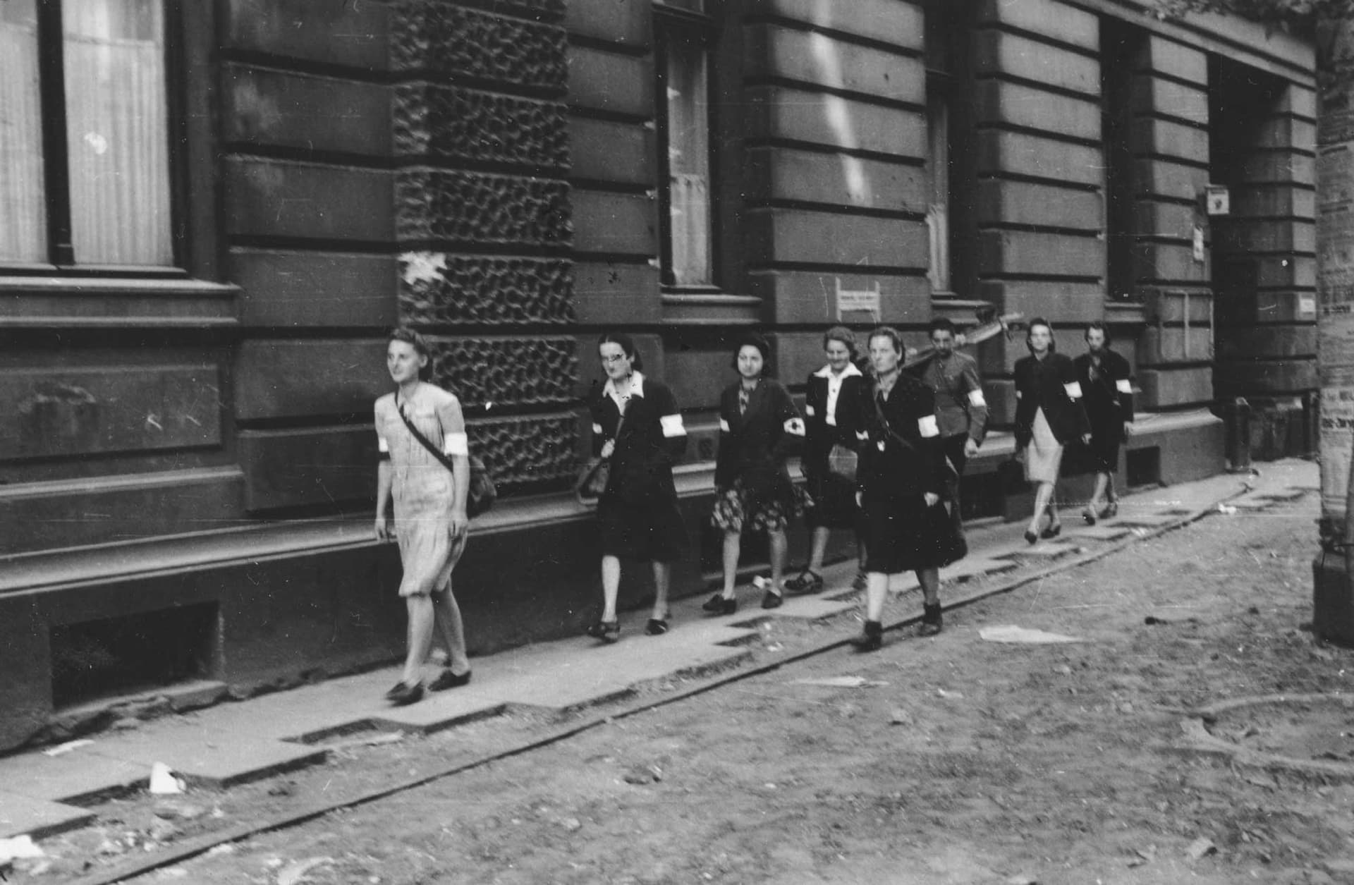 Kornaś: Na Zachodzie historia mitów o Powstaniu Warszawskim pochodzi z artykułu Michnika i Cichego